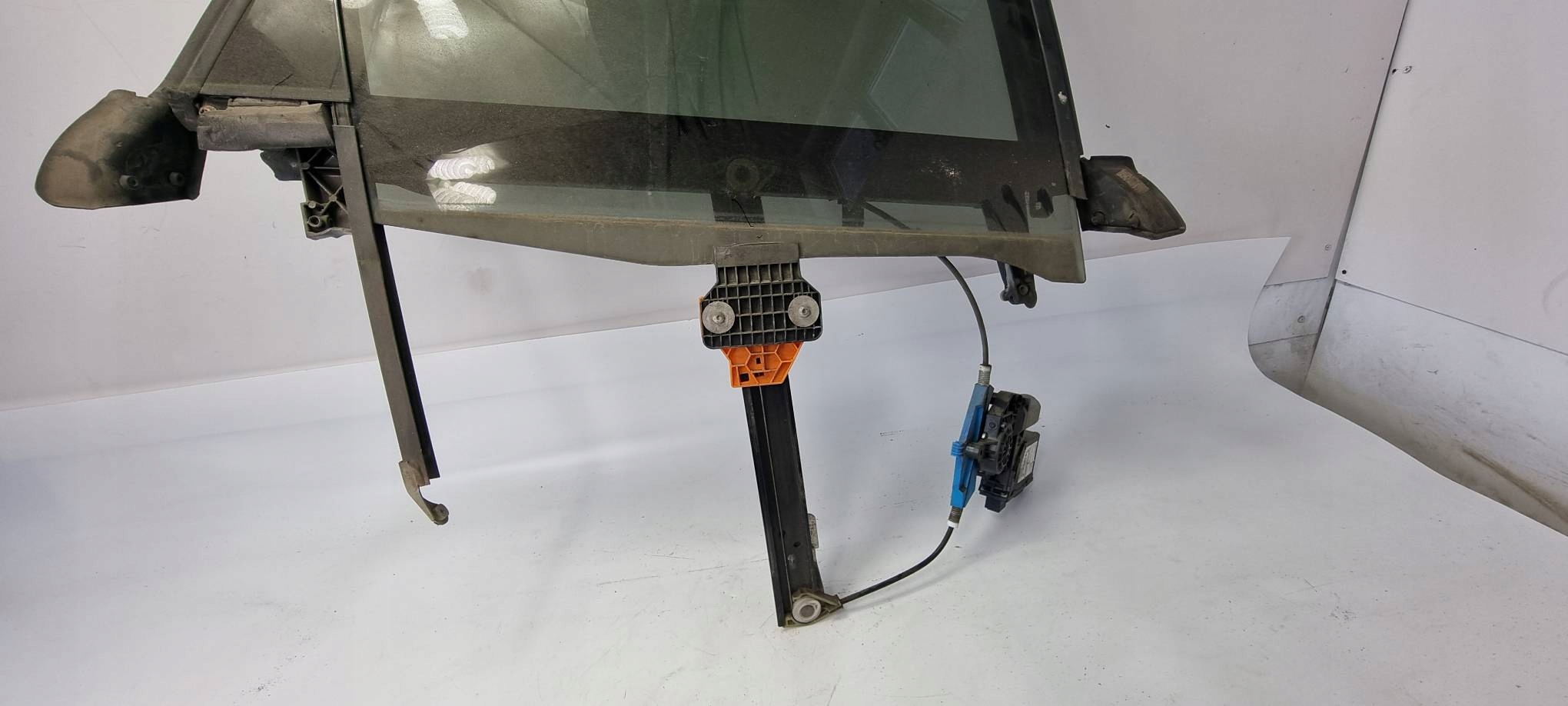 window regulator right rear part AUDI A4 B6 KOMBI