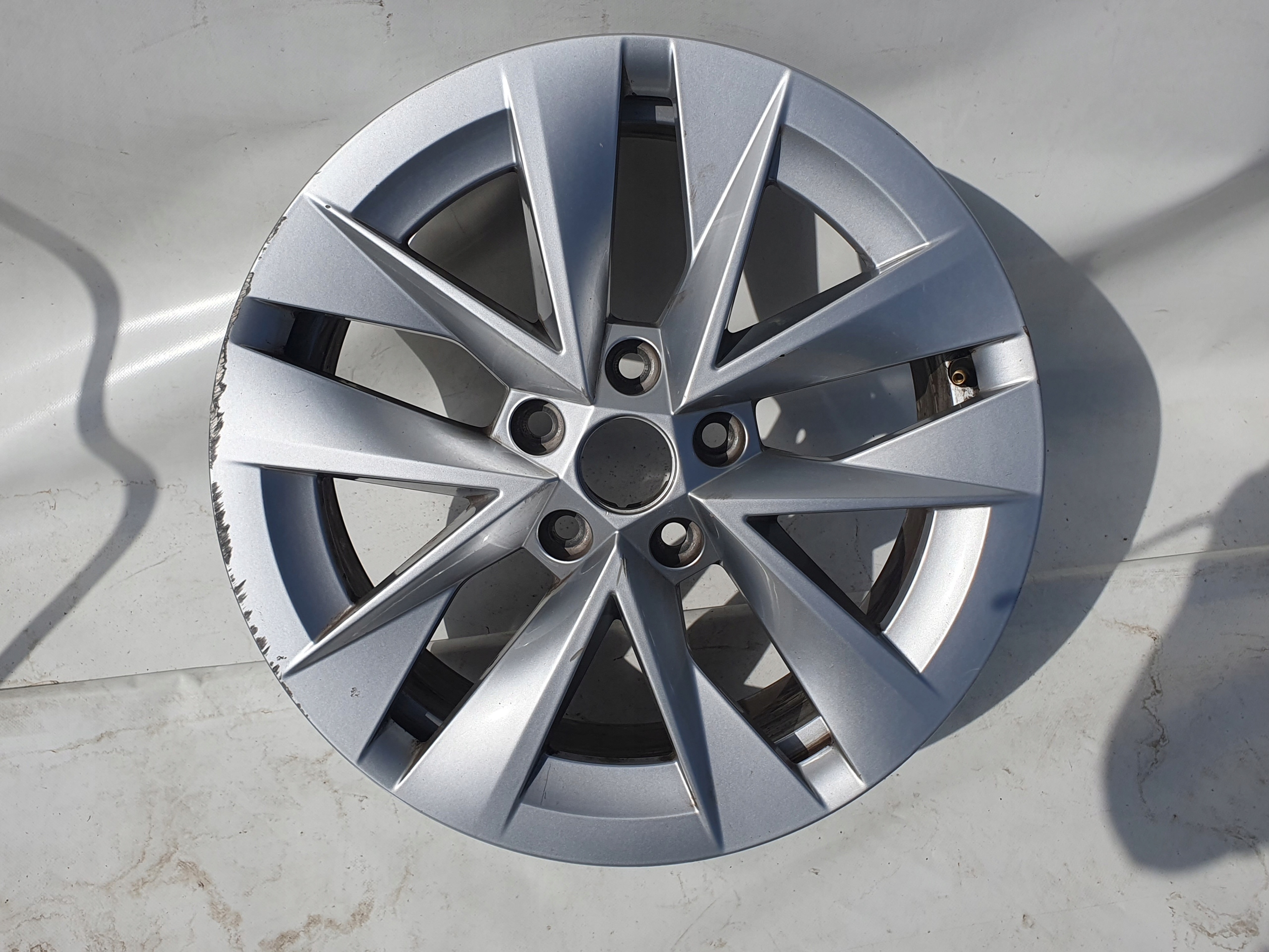 Skoda Octavia IV 5E3 felga 17 cali 5E3601025 17X7 ET46