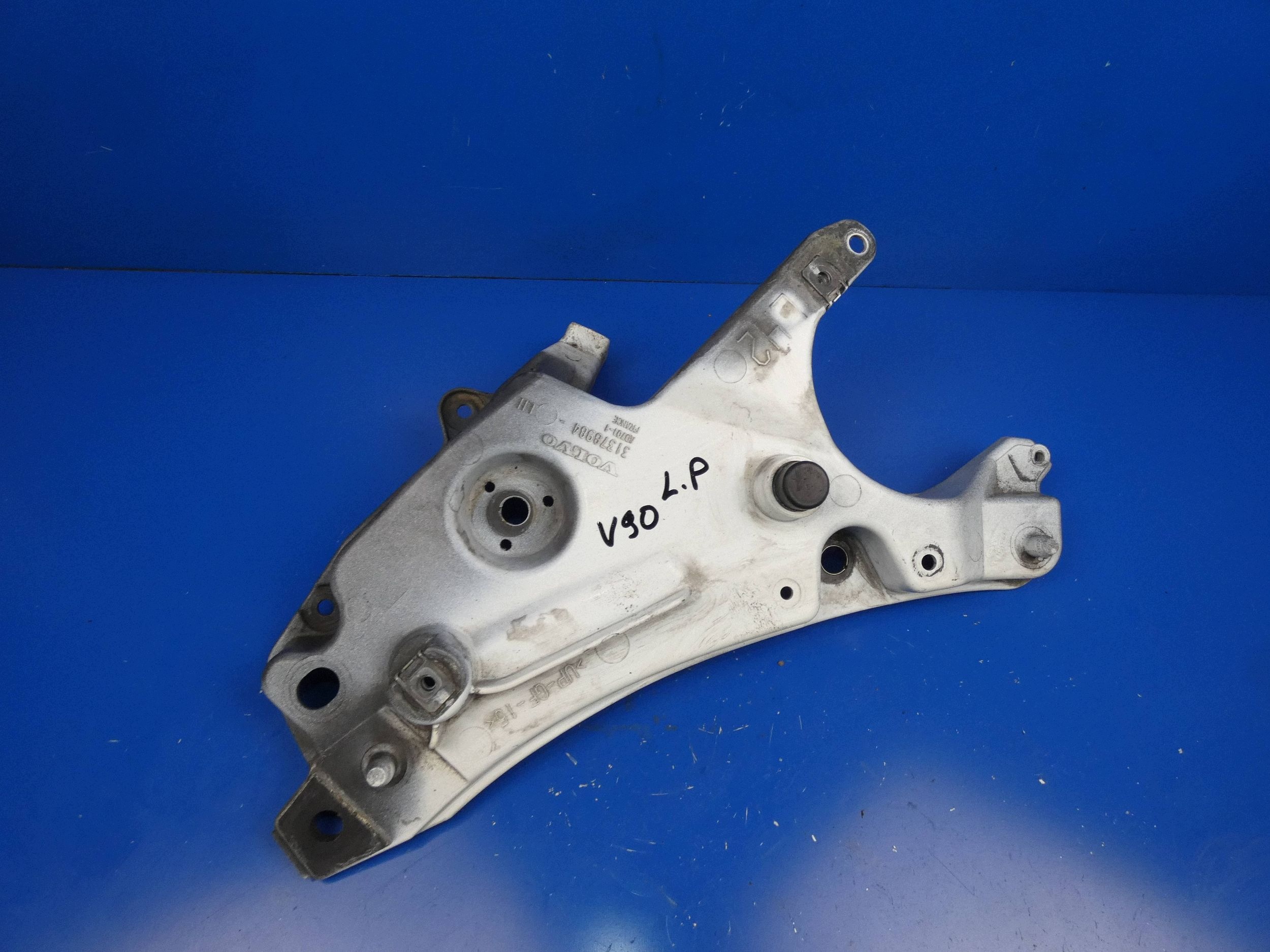 VOLVO V90 II S90 support holder of a fender right front