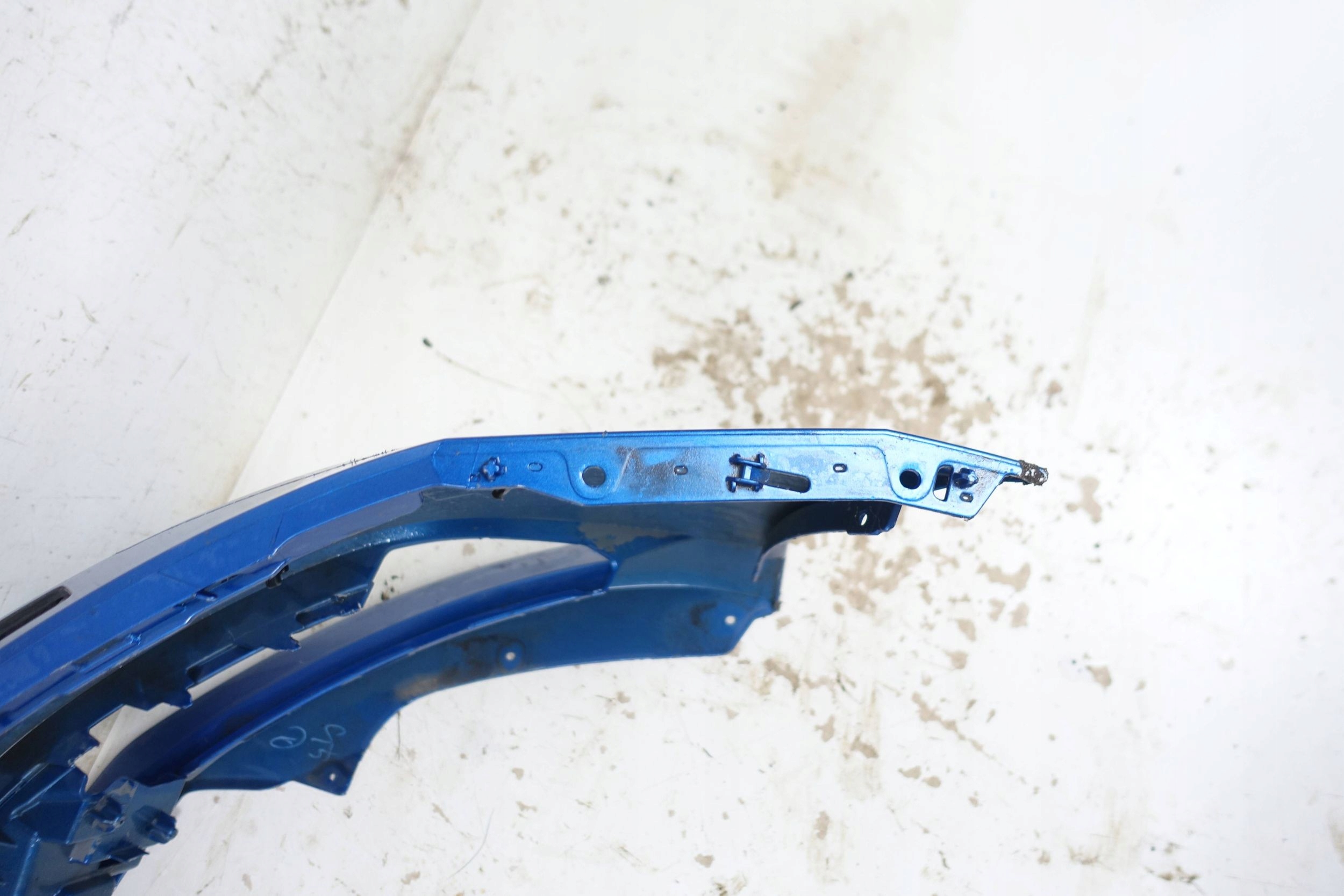 bumper front front SKODA FABIA III 6V0 14-18 washers 4XPDC 6V0807221