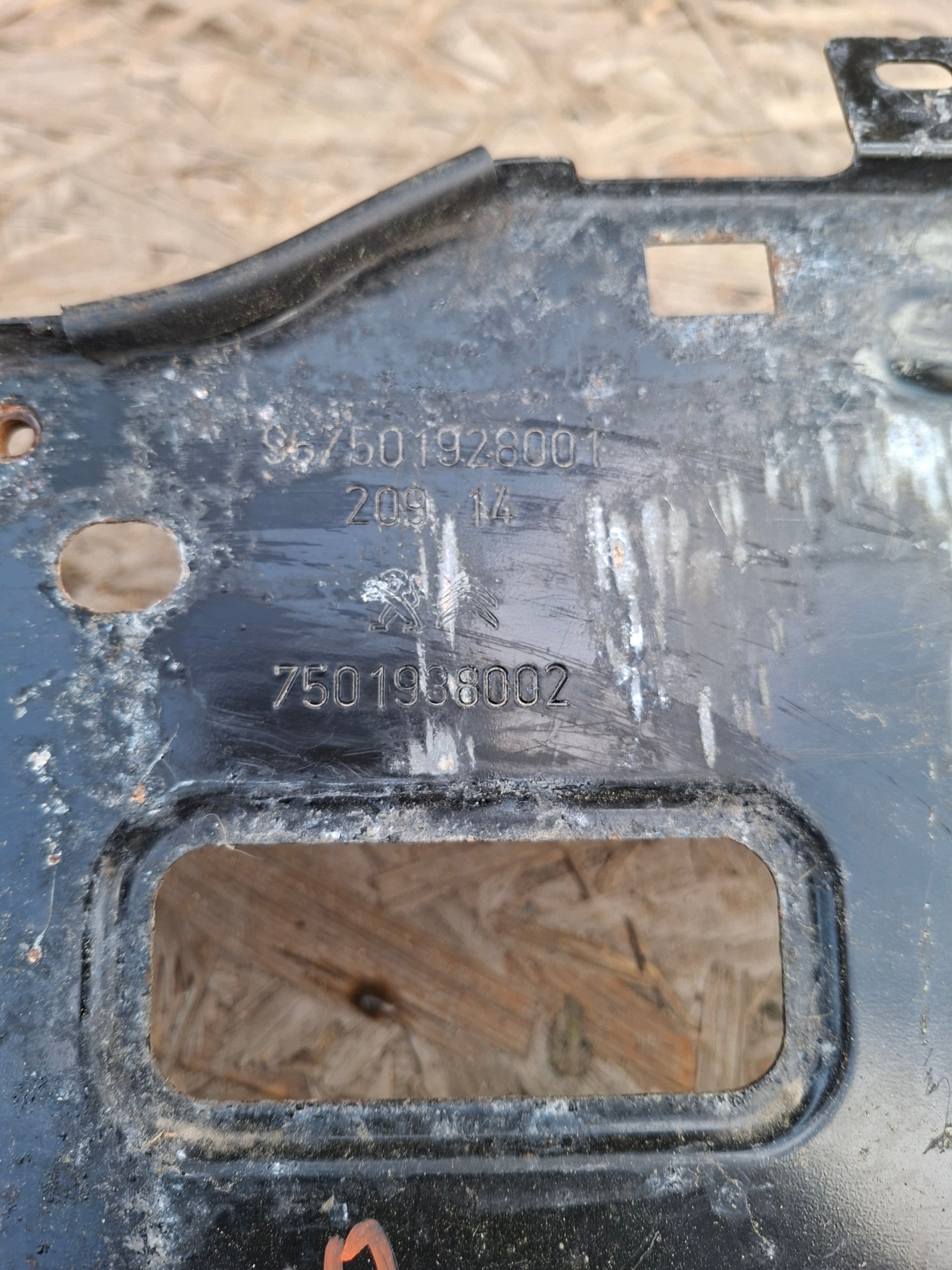 držač akumulatora CITROEN C4 PICASSO 7501938002