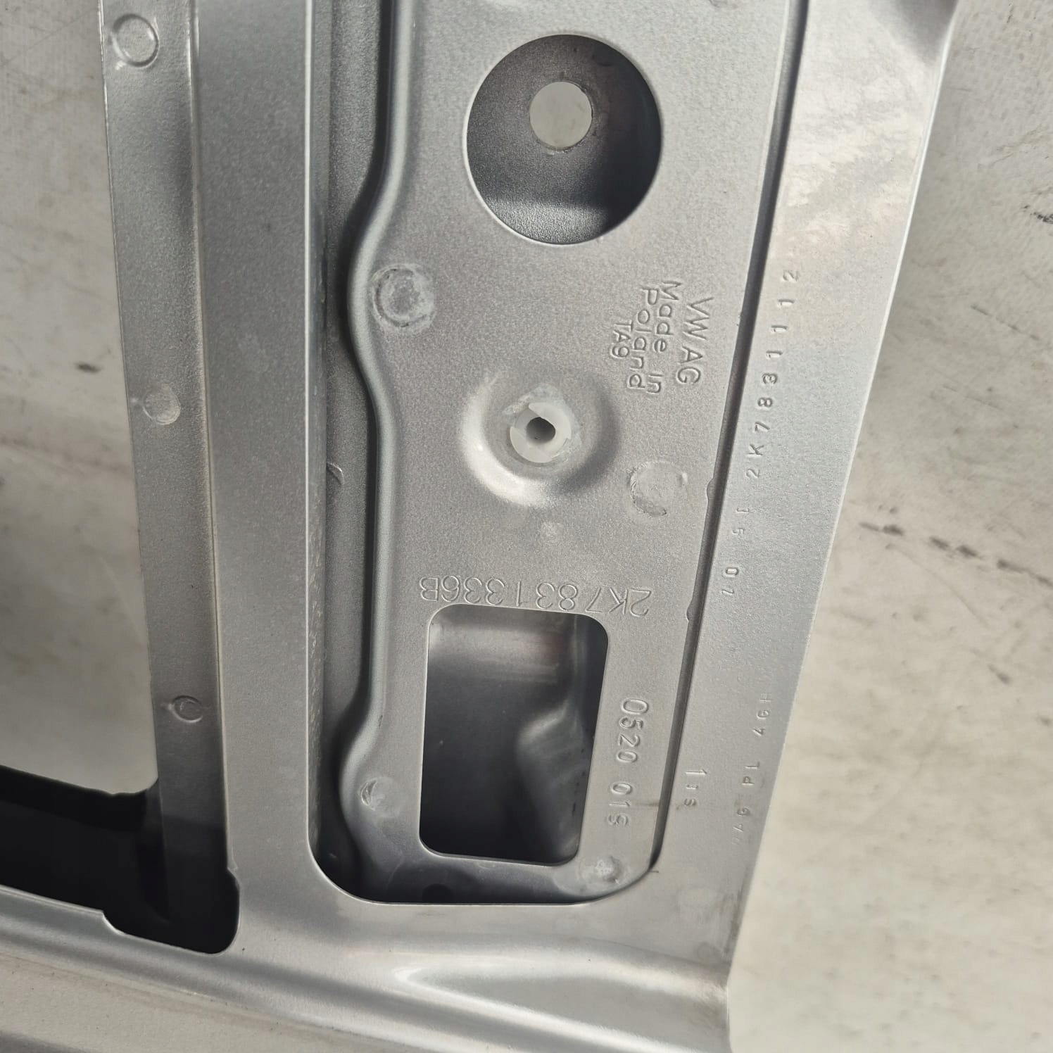 VW CADDY 2K7 20- door right front front