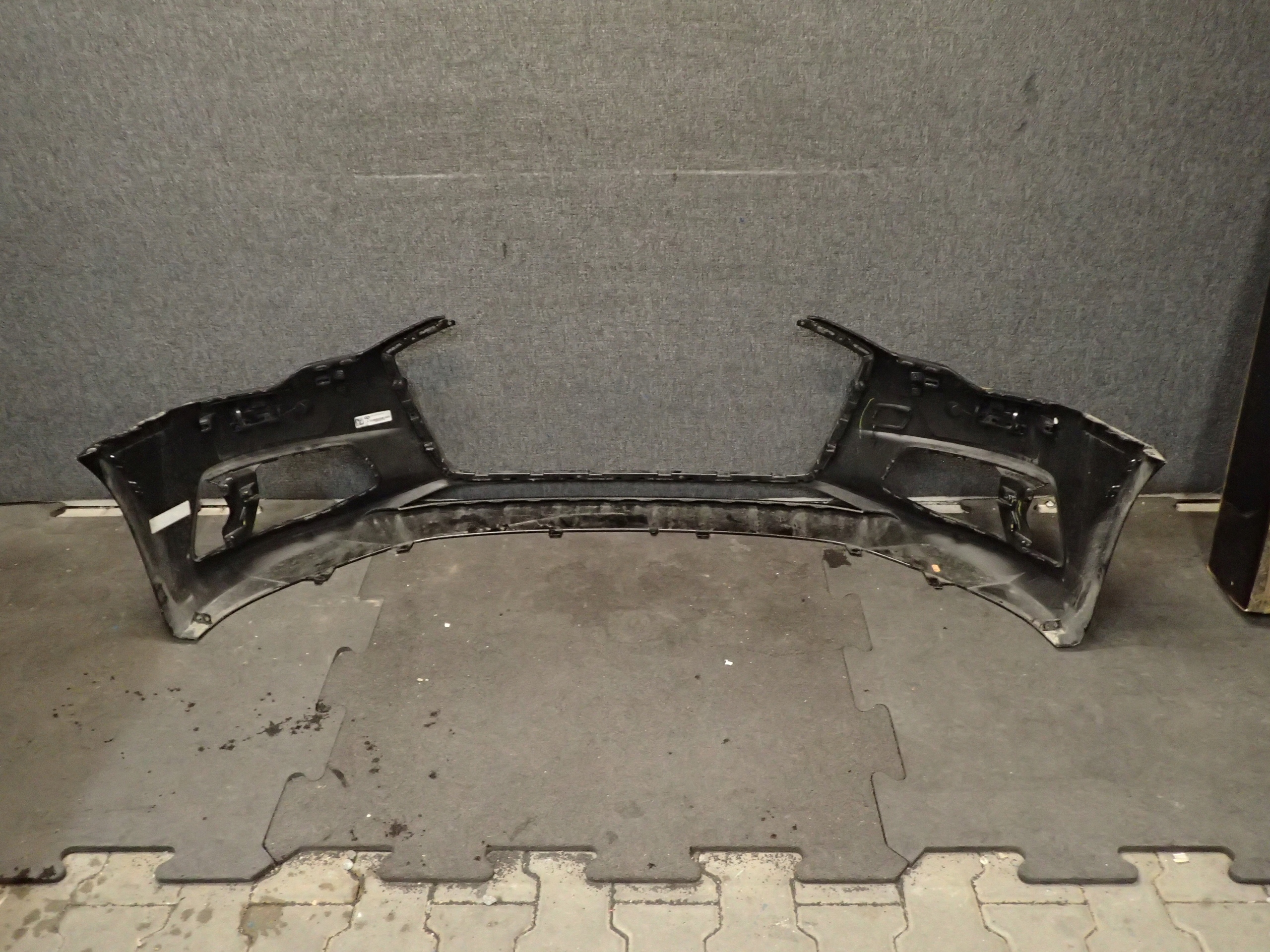 STOSSSTANGE VORNE AUDI A6 4K C8