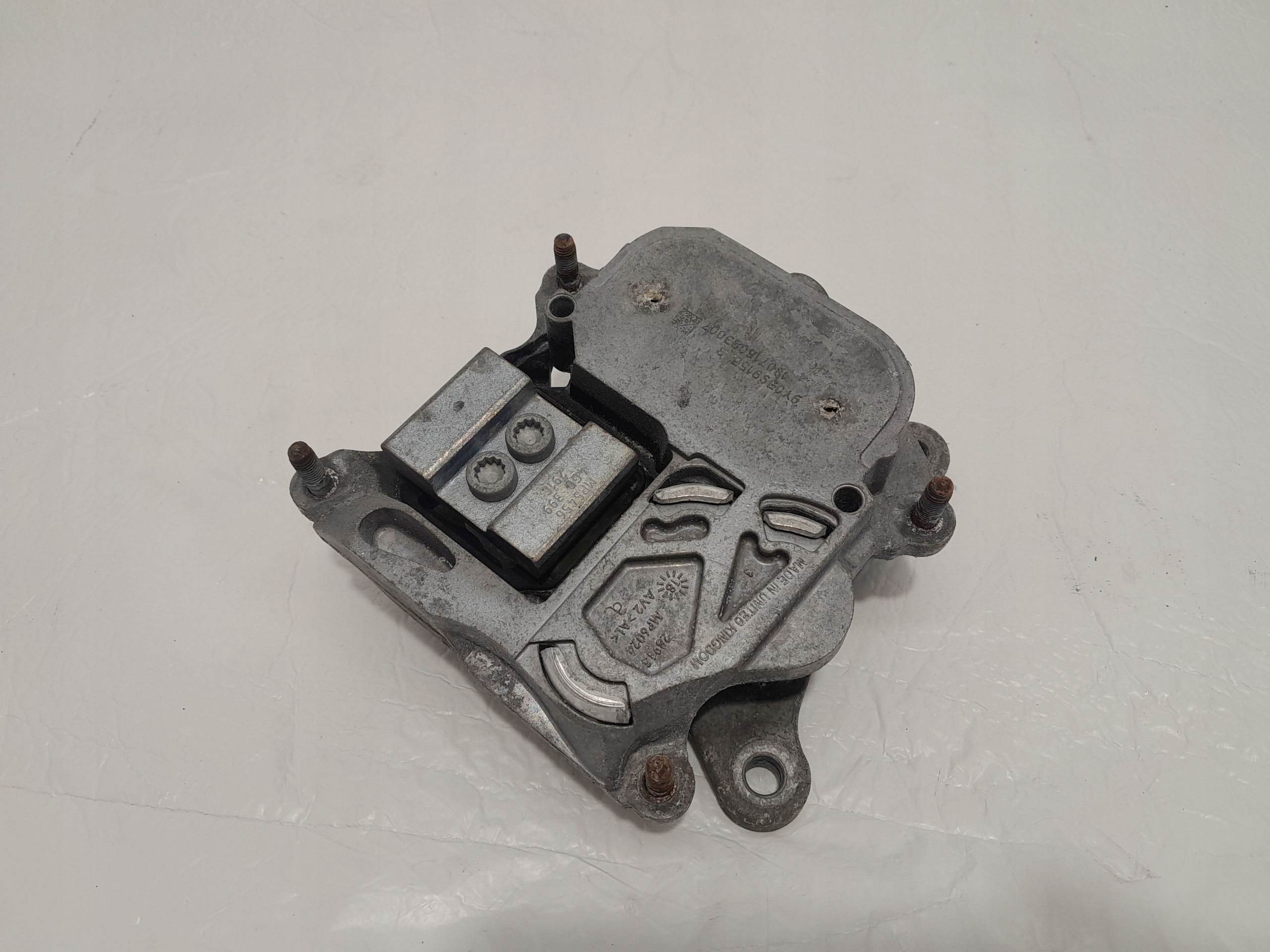 PORSCHE CAYENNE 9Y holder gearbox mount 9Y0399153B