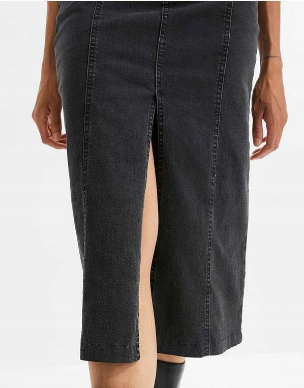 erb SPÓDNICA JEANSOWA DAMSKA ROZPOREK 46 Wzór dominujący bez wzoru