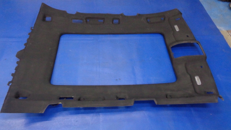 PODSUFITKA CZARNA AUDI Q5 8RO 08-17R