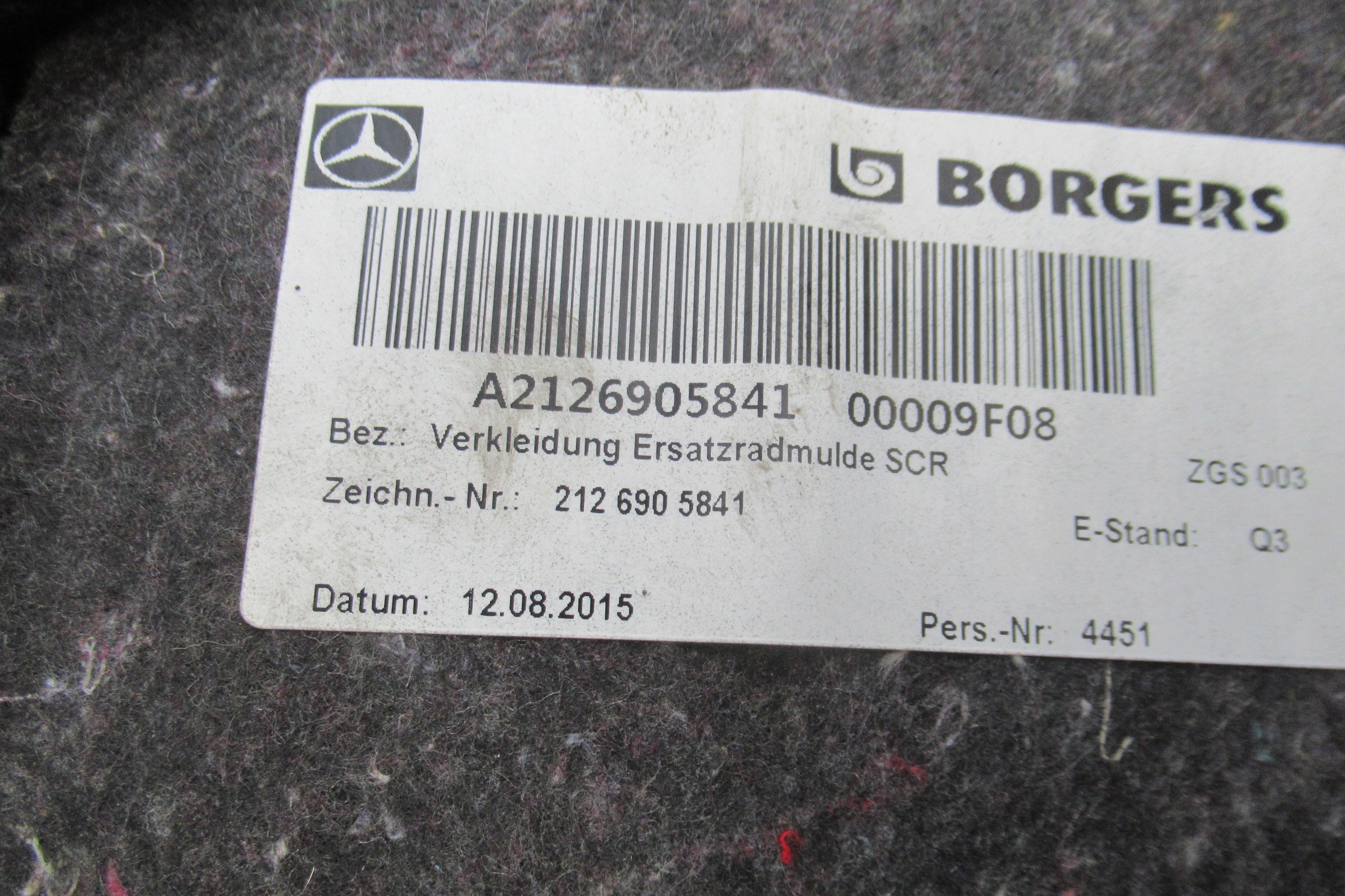 MERCEDES W212 15R boot upholstery A2126905841
