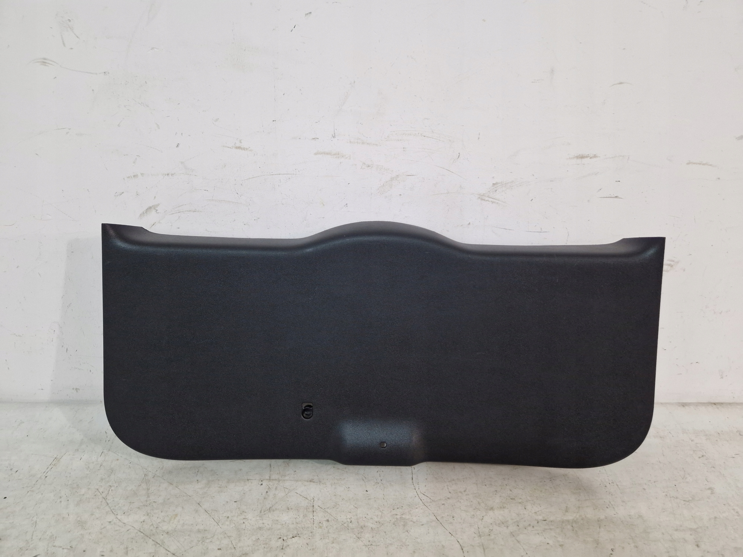 SKODA YETI Blende Abdeckung hinten heckklappe heck 5L6867975B