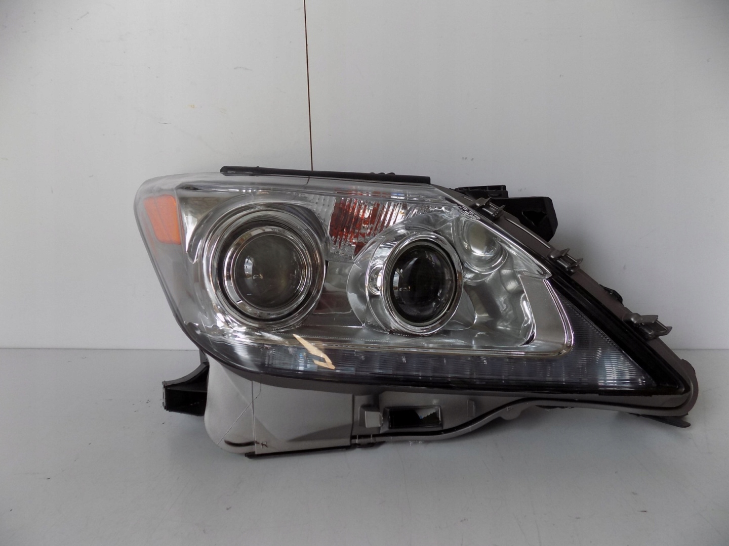 Lexus Lx 570 LCI - Фара передняя H7 R - 11018