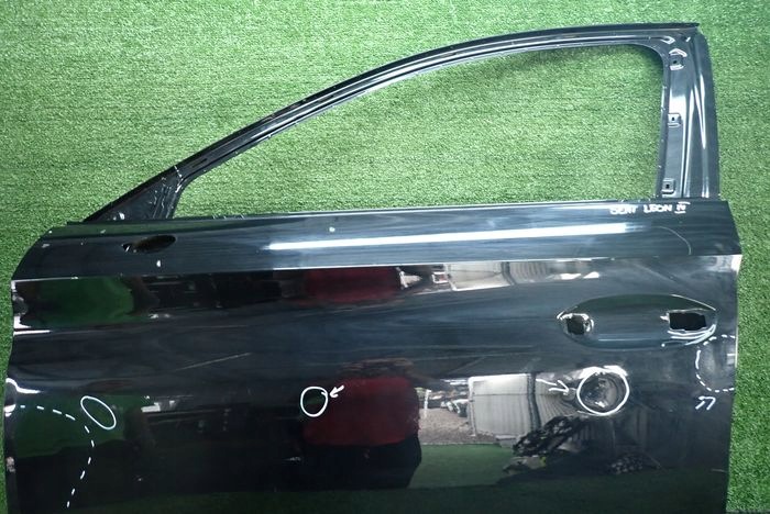 SEAT LEON IV door left front front