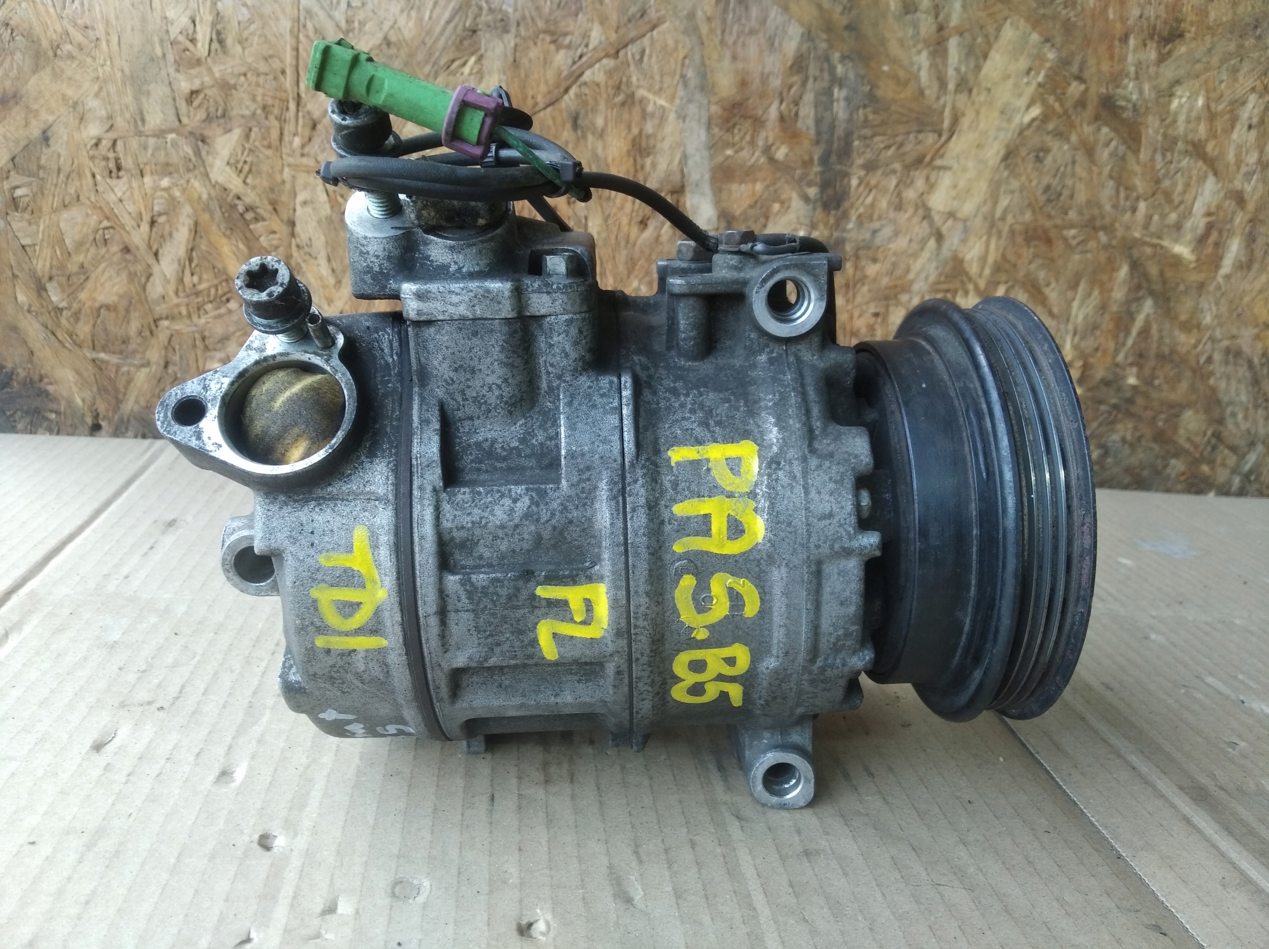 компрессор кондиционера vw PASSAT B5 FL tdi 8D0260808