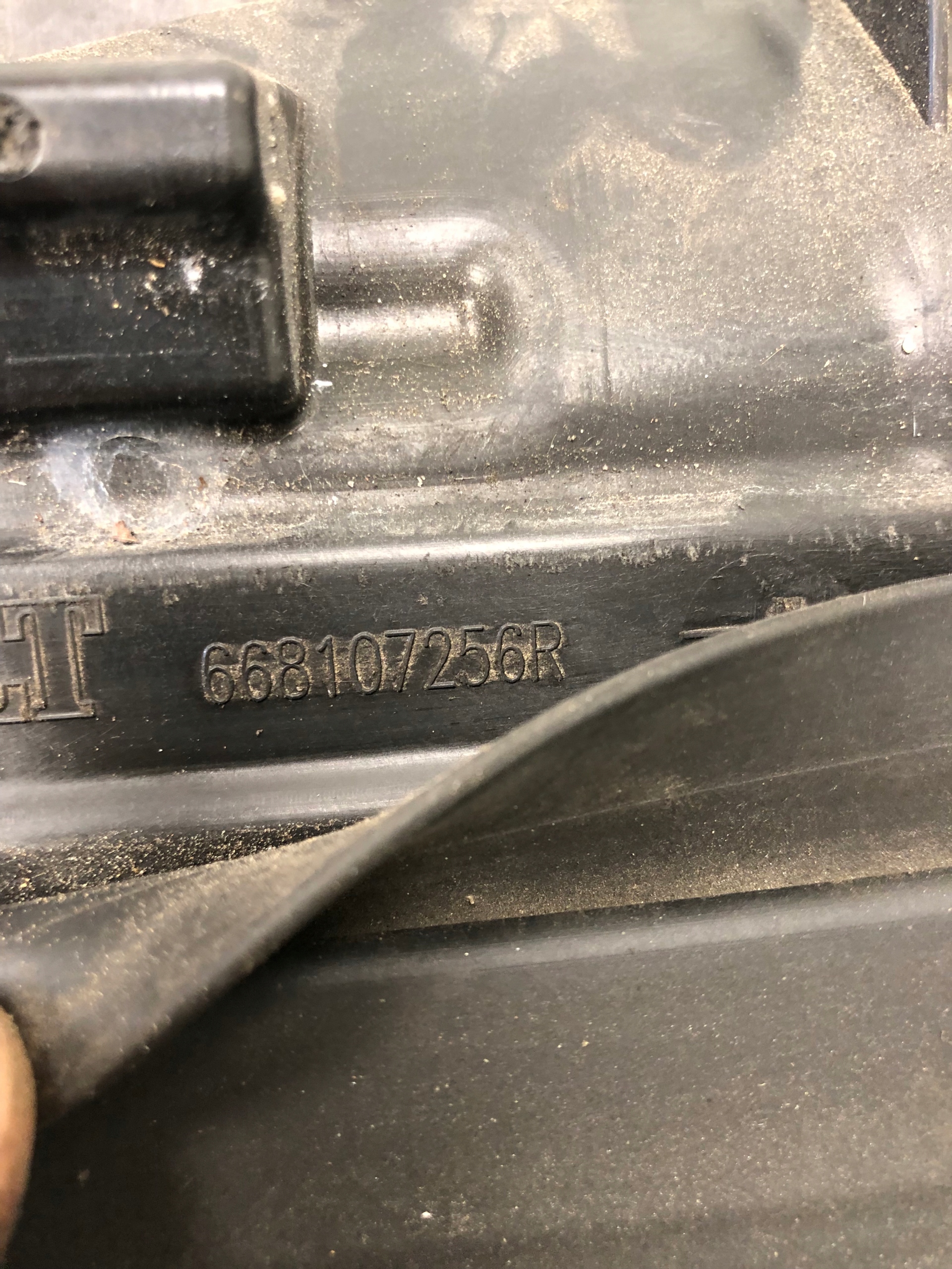 RENAULT TALISMAN MEGANE IV torpedo lower 668107256R