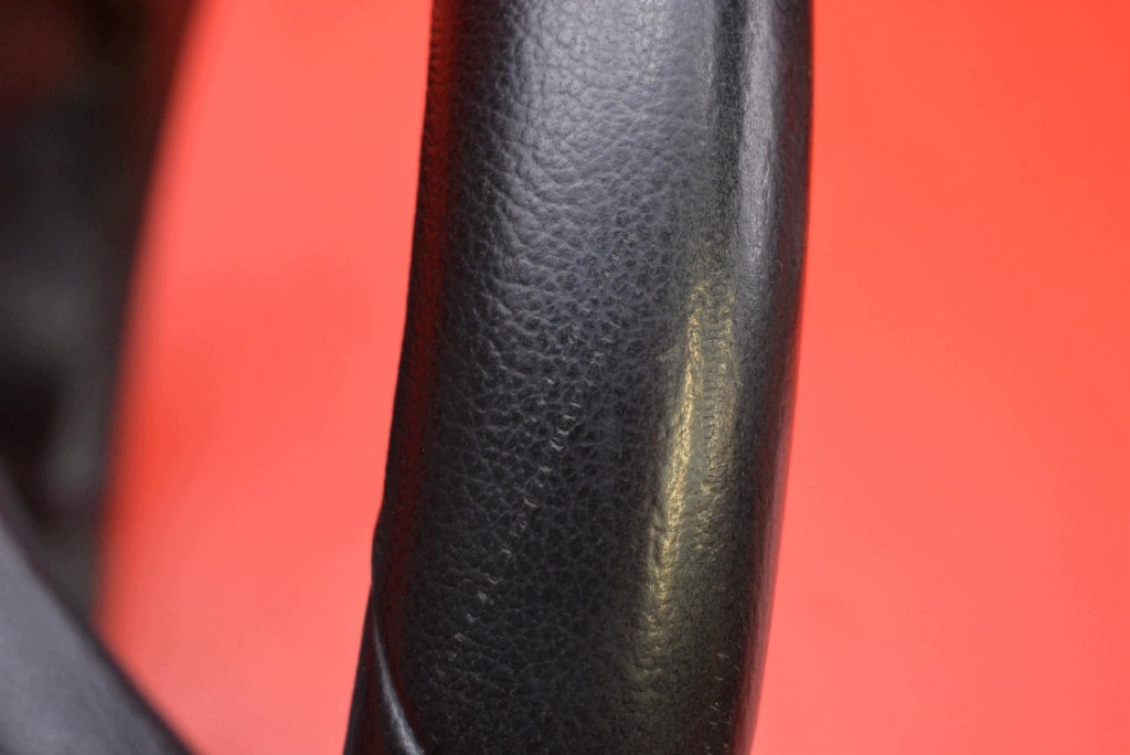steering wheel, leather A2044600303 MERCEDES C-class W204 07-11