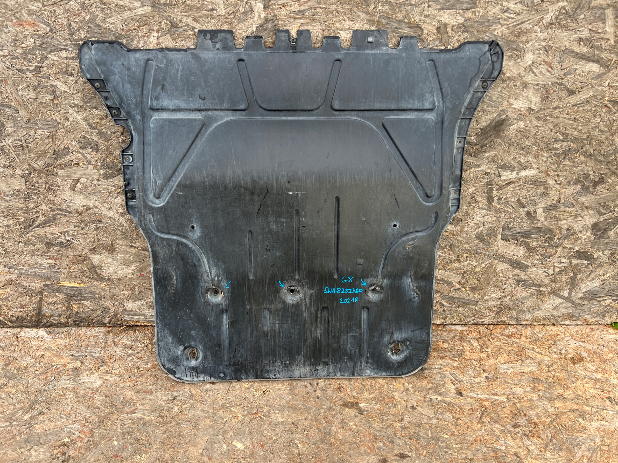cover below engine VW GOLF VIII A3 OCTAVIA IV LEON 5WA825236D