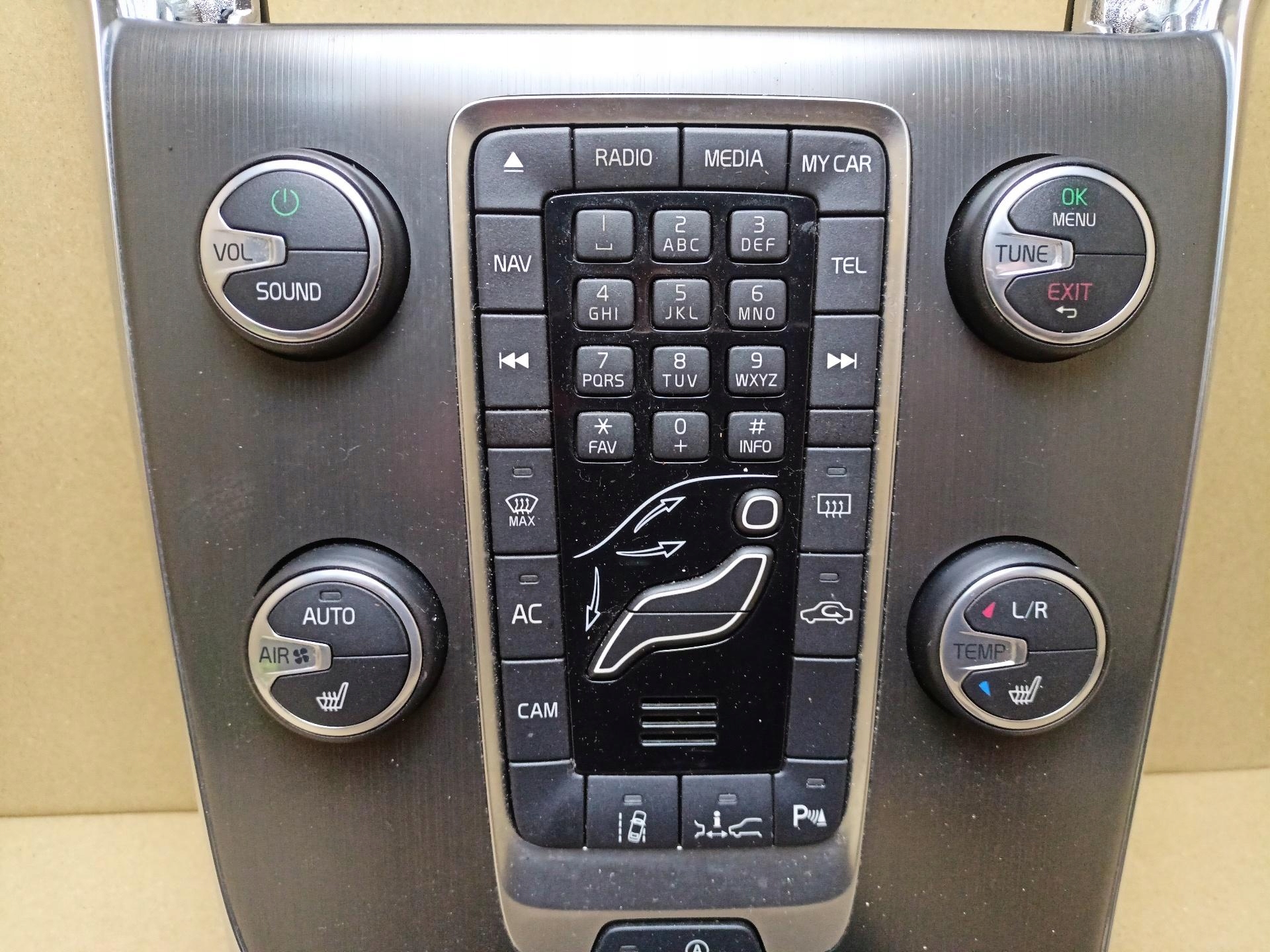Tunel mitte Volvo V40 2 2014 2961610Y5CS