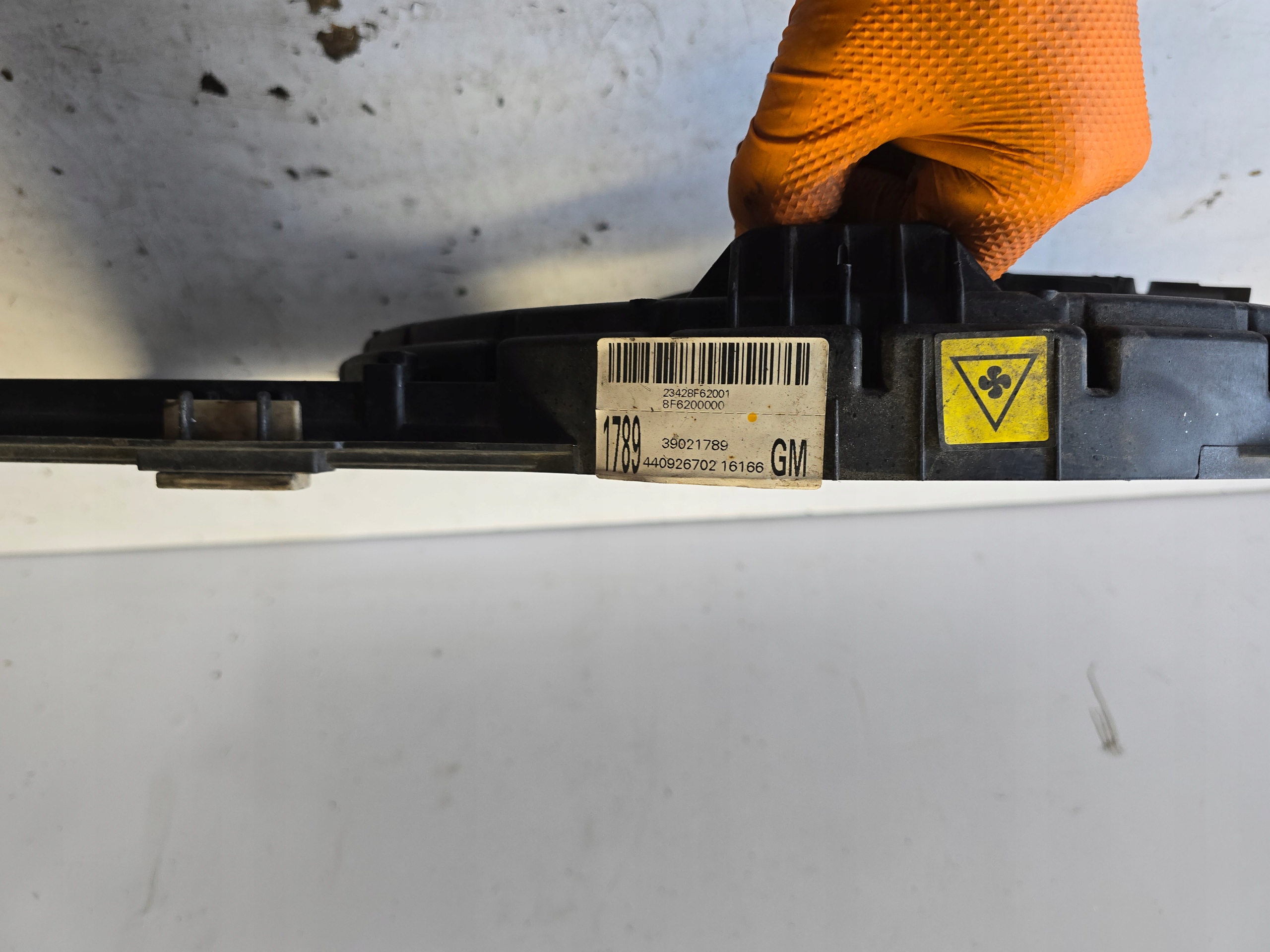 OPEL CORSA E ventilátor vrtule chladiče 1.3 CDTI 39021789