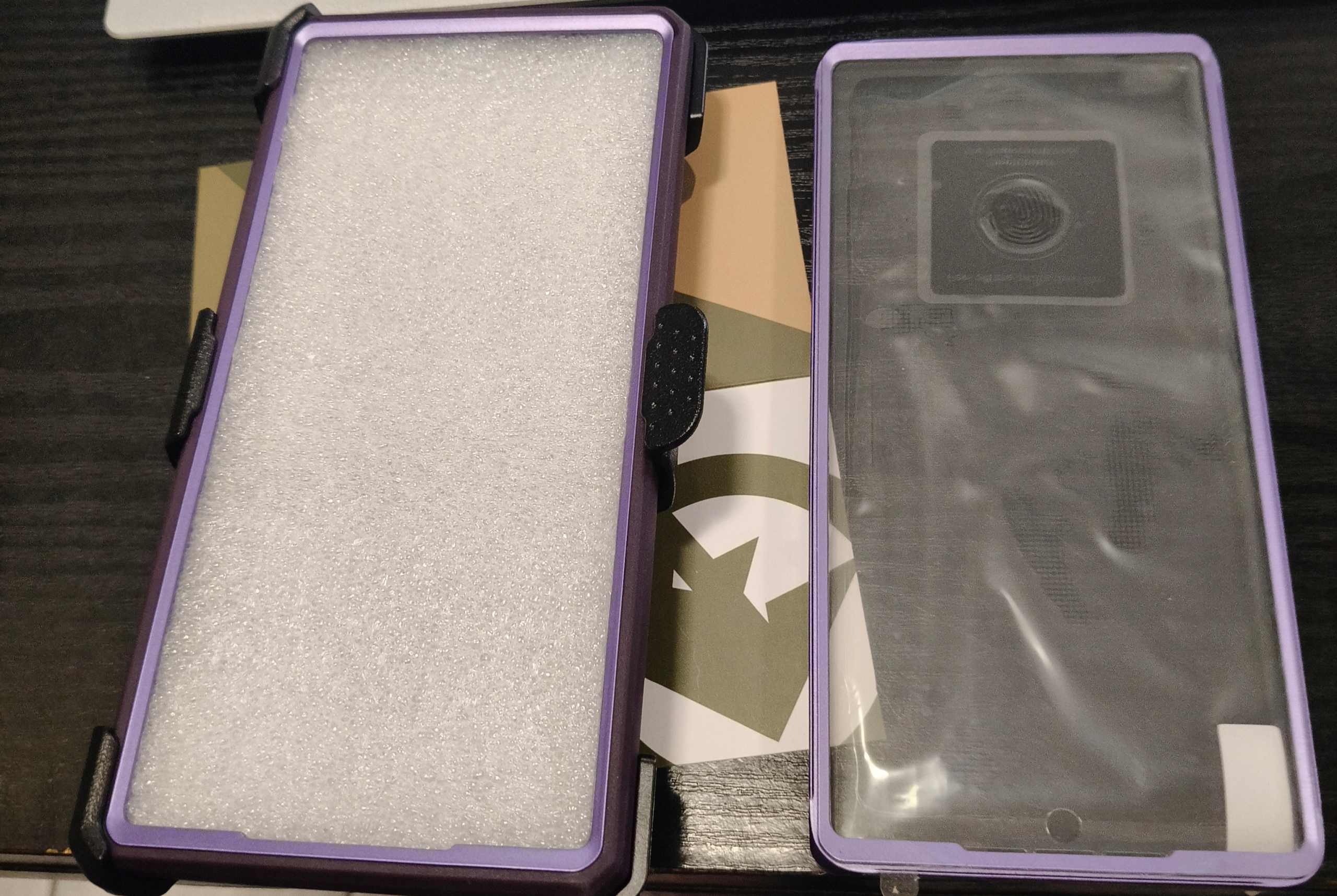 Pouzdro Tongate Armored pro Galaxy S23 Ultra, klip na opasek, Rámeček s fólií