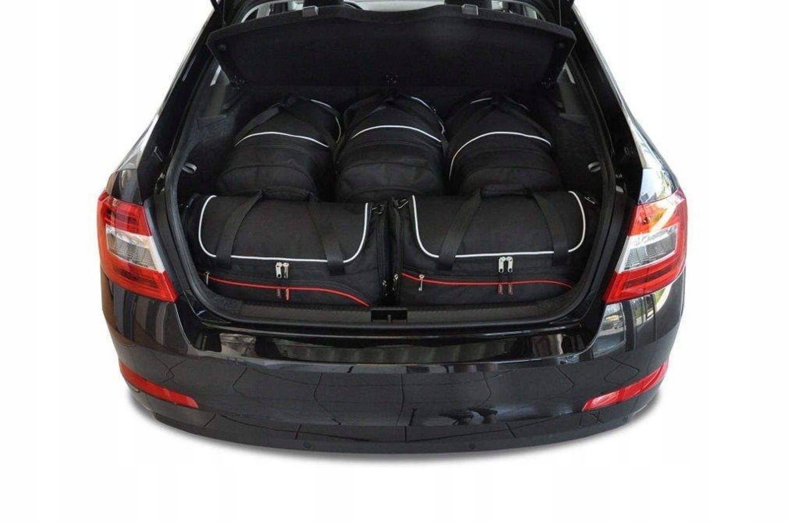 J&j Automotive Sada 5ks cestovných tašiek Aero pre Skoda Octavia Liftback