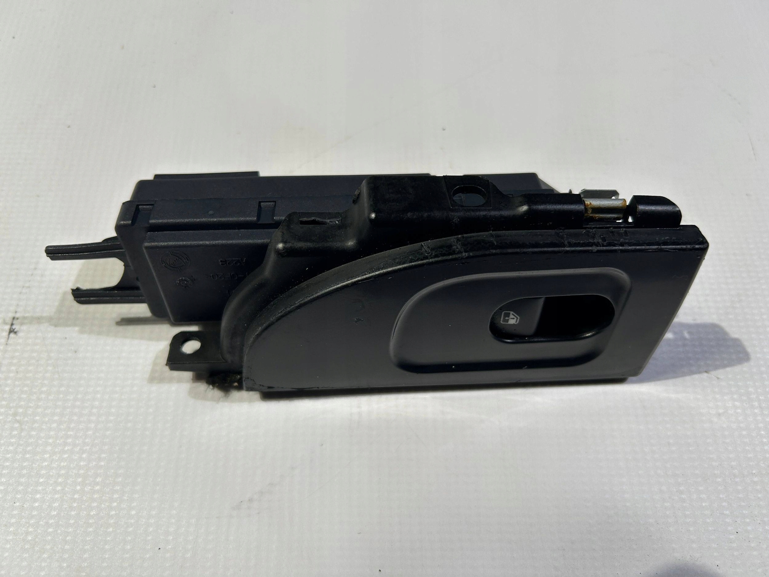Panel module switch right windows of the passenger Maserati GranTurismo 2008