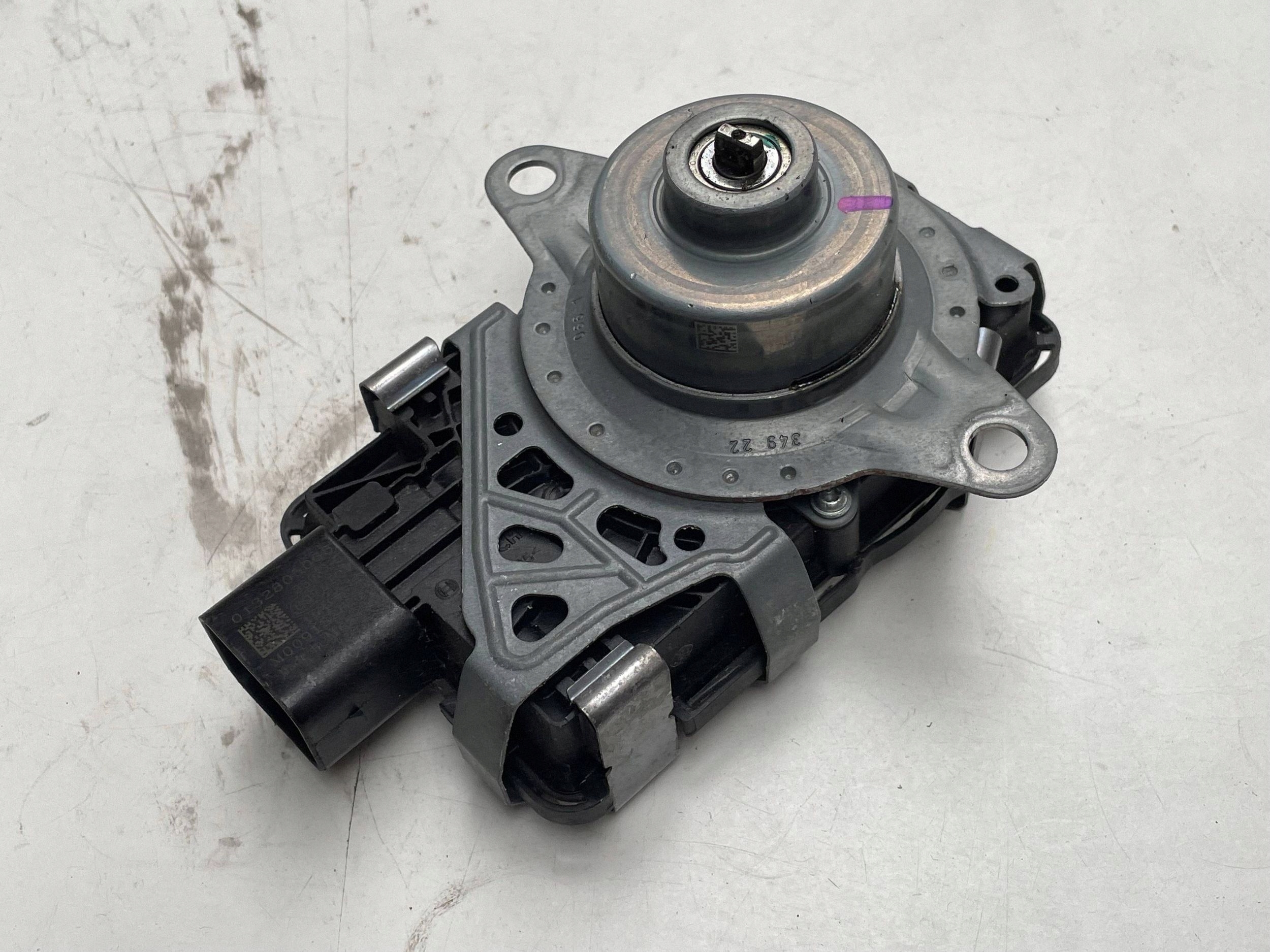 régulateur REDUKTORA 0CJ927755 AUDI A6 C8 A4 B9 2.0 TDI !J