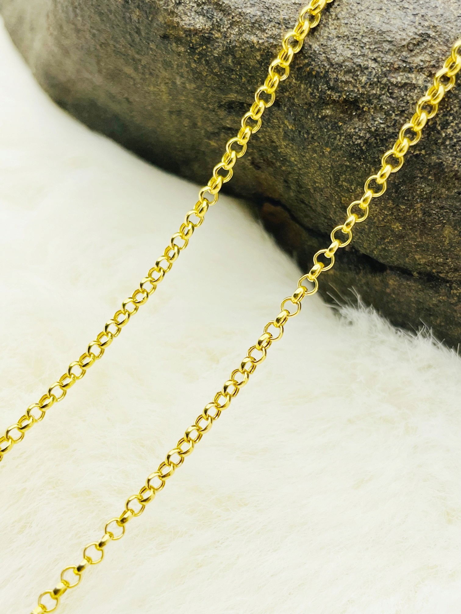 Zlatý řetízek s kulatými očky typu ankr rolo