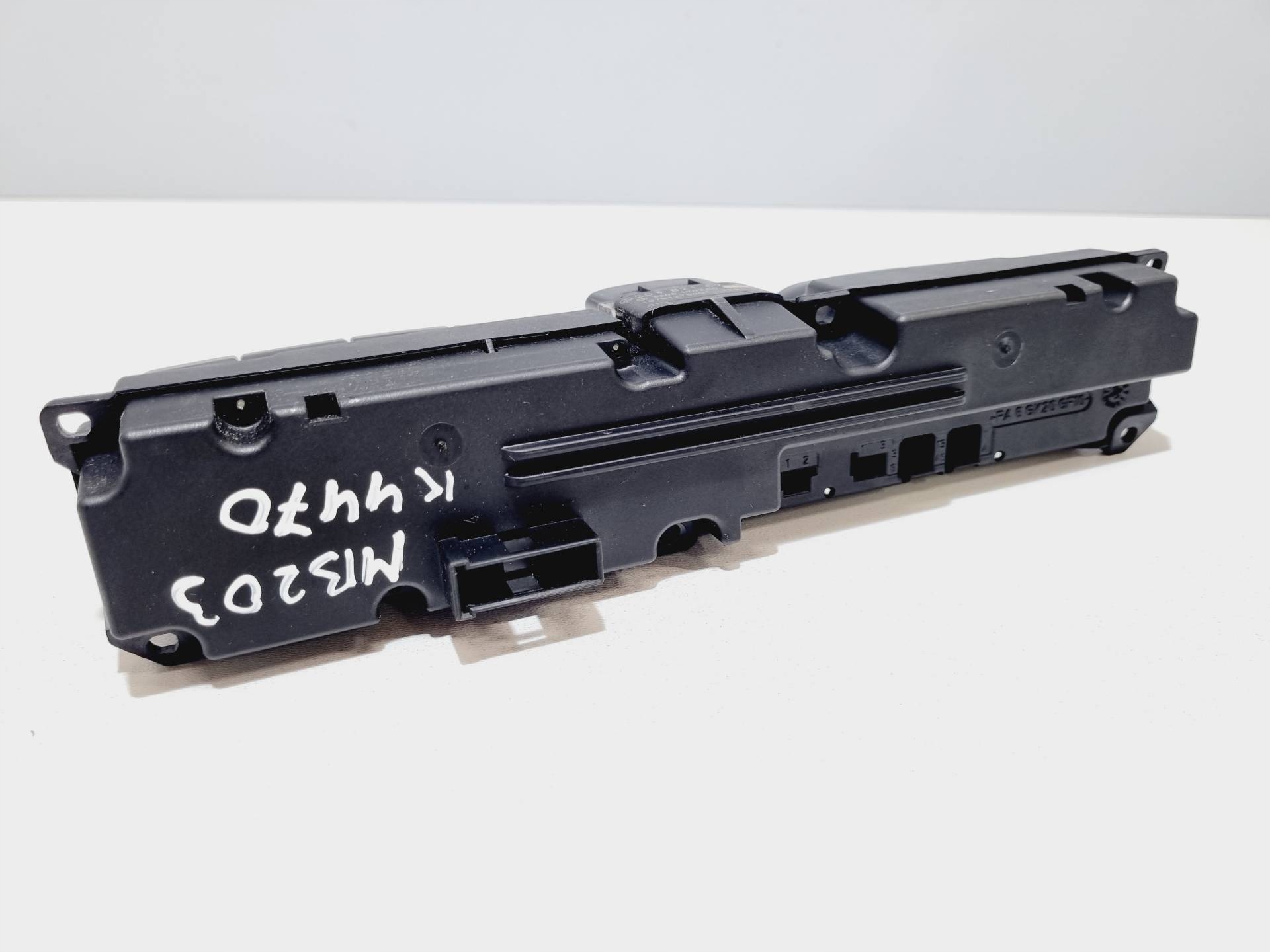 Panel switch Mercedes-Benz C W203 2002 2038216258