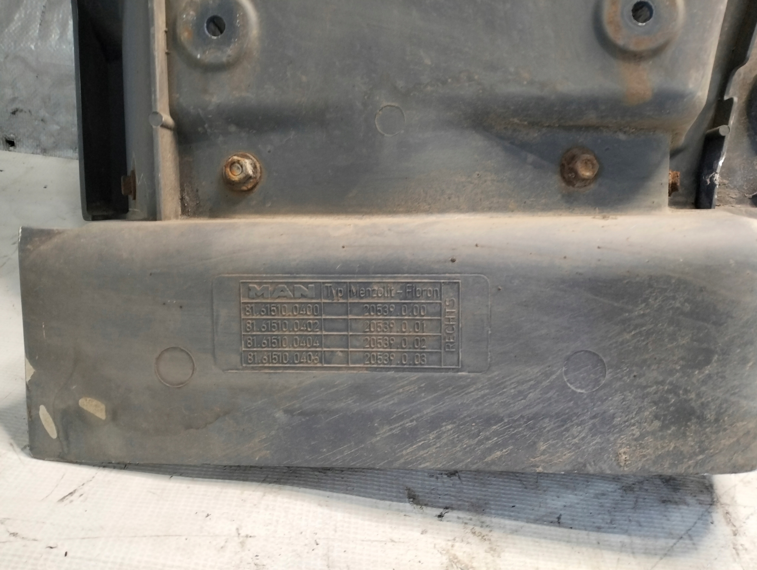STOPNIE STOPNICA right MAN TGA 00-07r 8161510