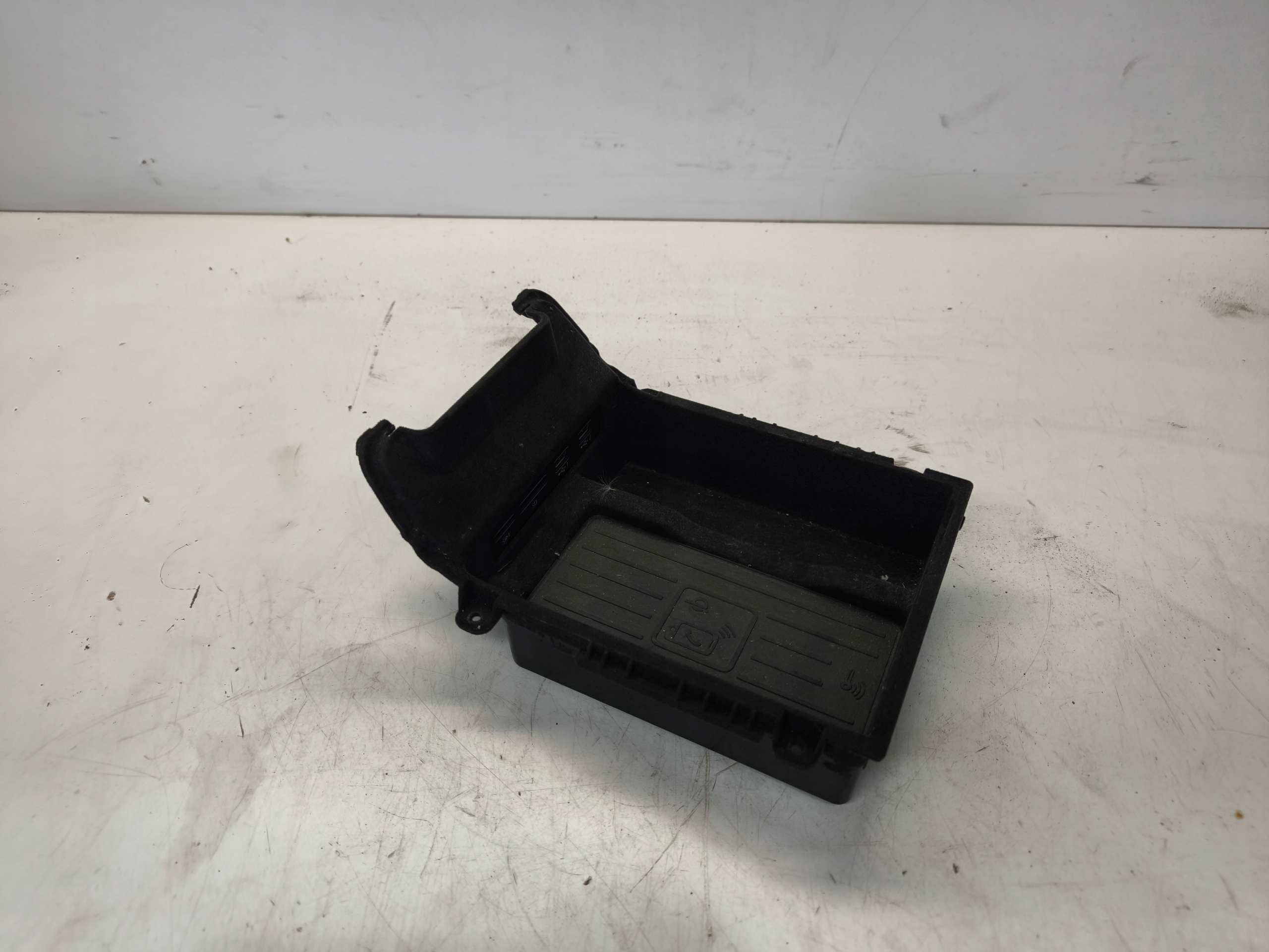 LADOWARKA INDUKCYJNA AUDI A6 C8 A7 C8 ITP 4K0864981A 4N0035736A