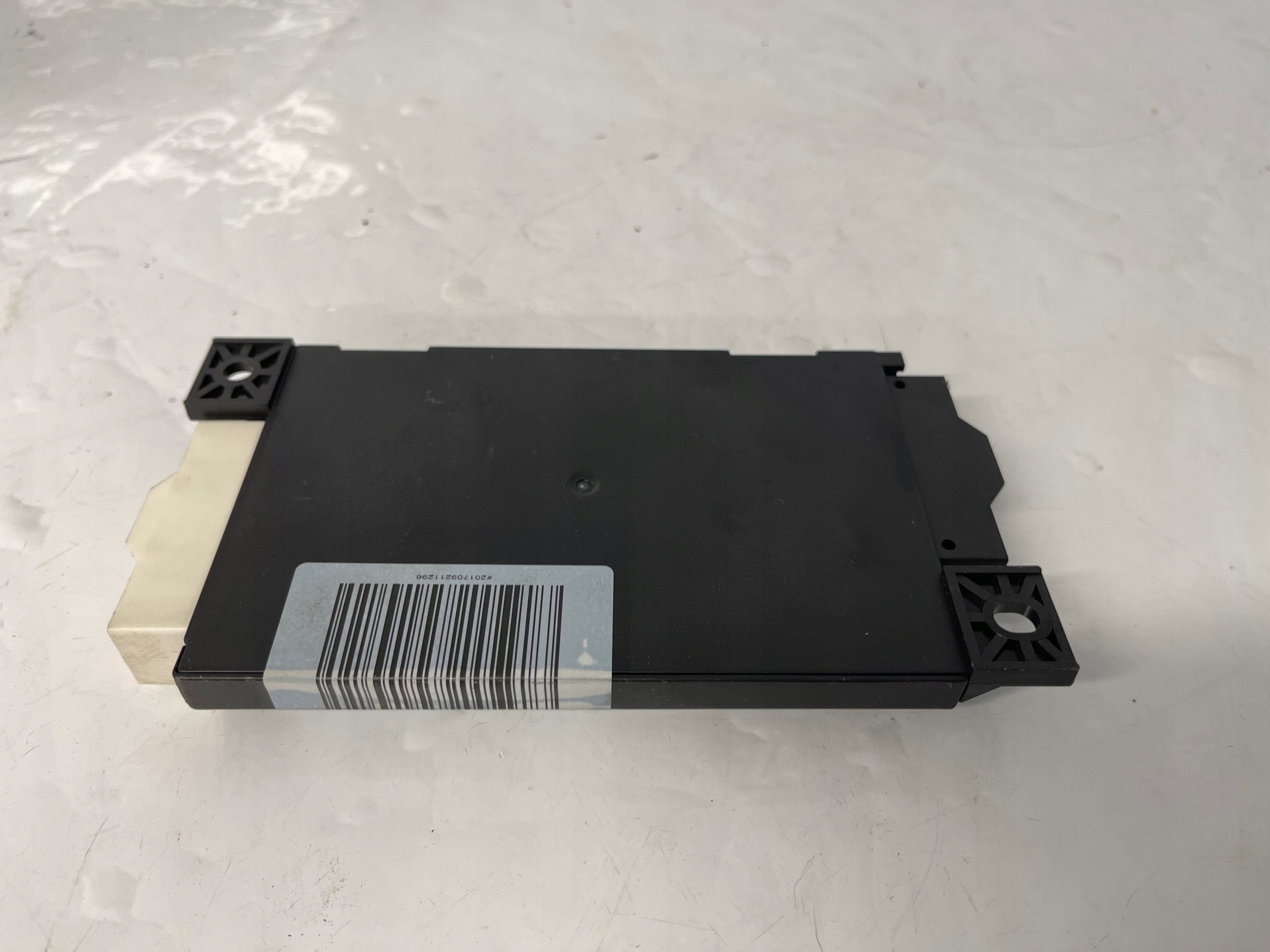 module control unit ECU MERCEDES E-KLASA W213 A2139000605