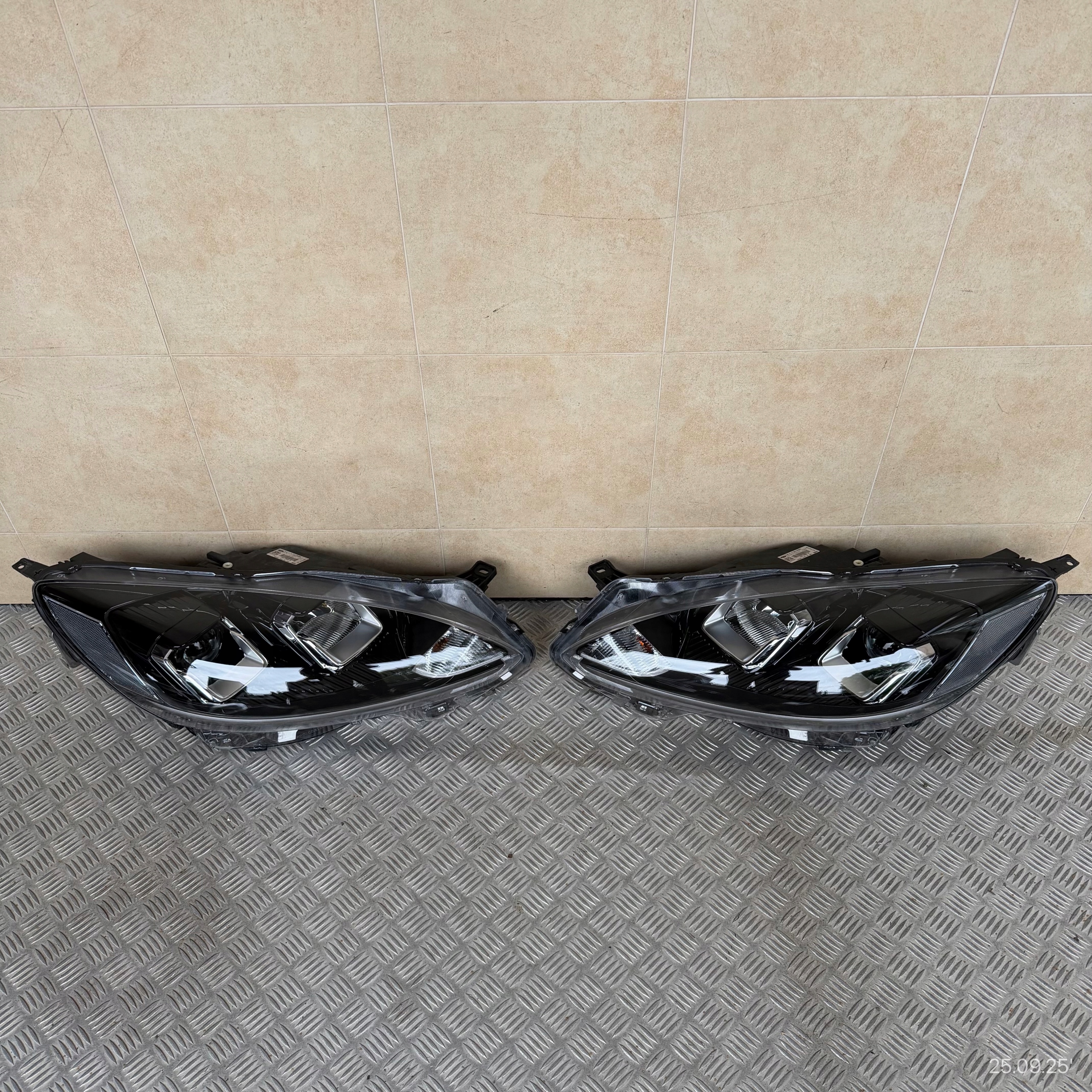 light left right lights front KOMPLET FORD KUGA III MK3 FULL LED ST-LINE