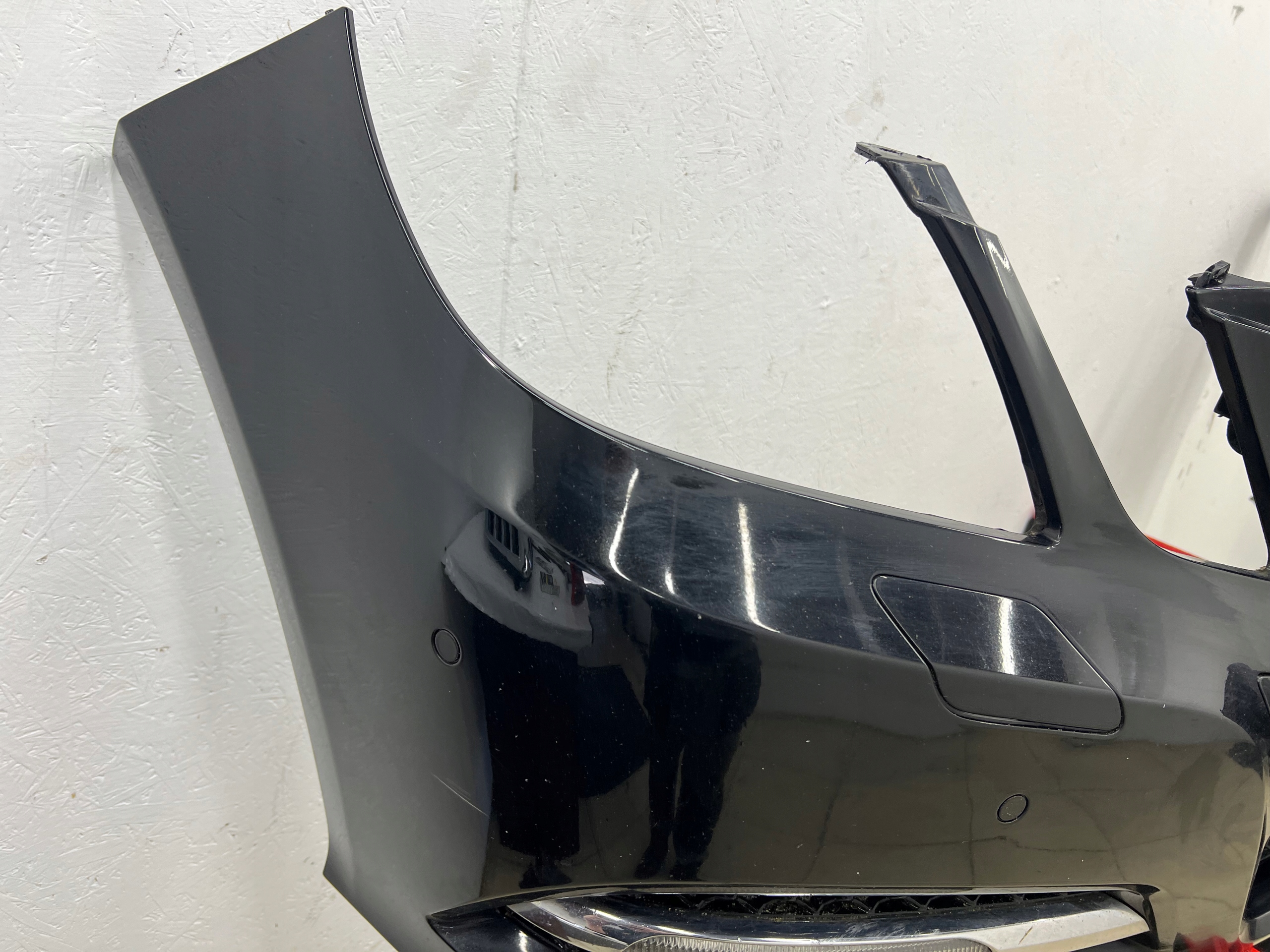 MERCEDES E-KLASA W212 LAKIER 197 front bumper LED 6XPDC below RADARY