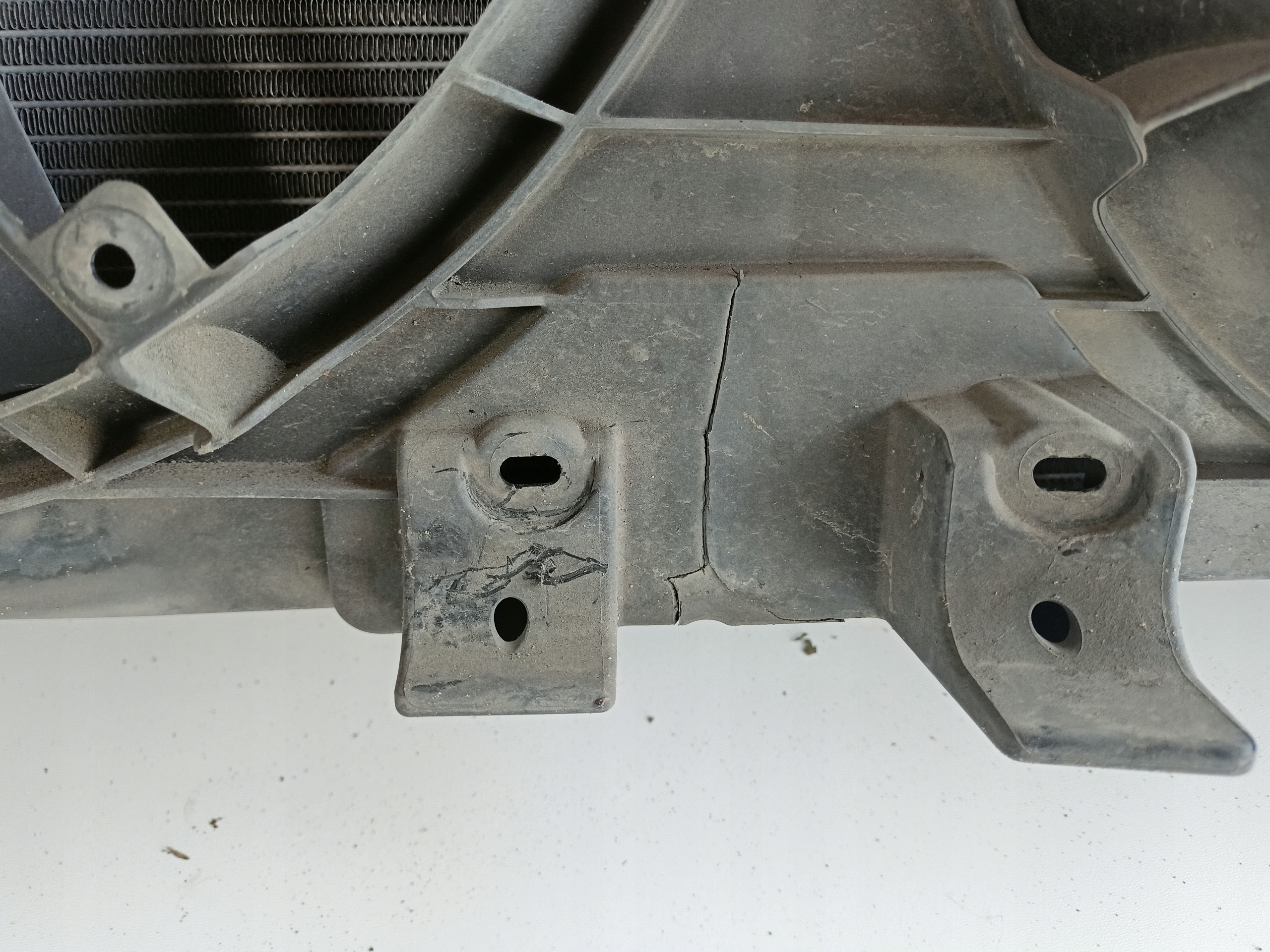 FORD F-150 F150 2015- 15+ 3.5 CHŁODNICA CHŁODNICE WENTYLATOR PAS PRZEDNI Typ samochodu 4x4/SUV Samochody dostawcze