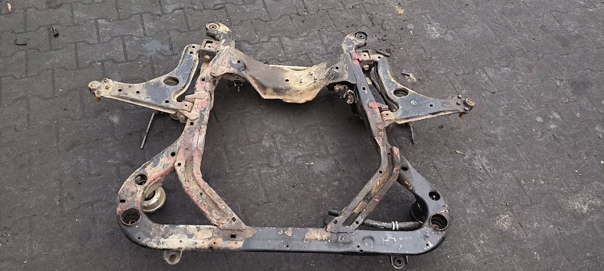 axle beam front 1.8 OPEL VECTRA B