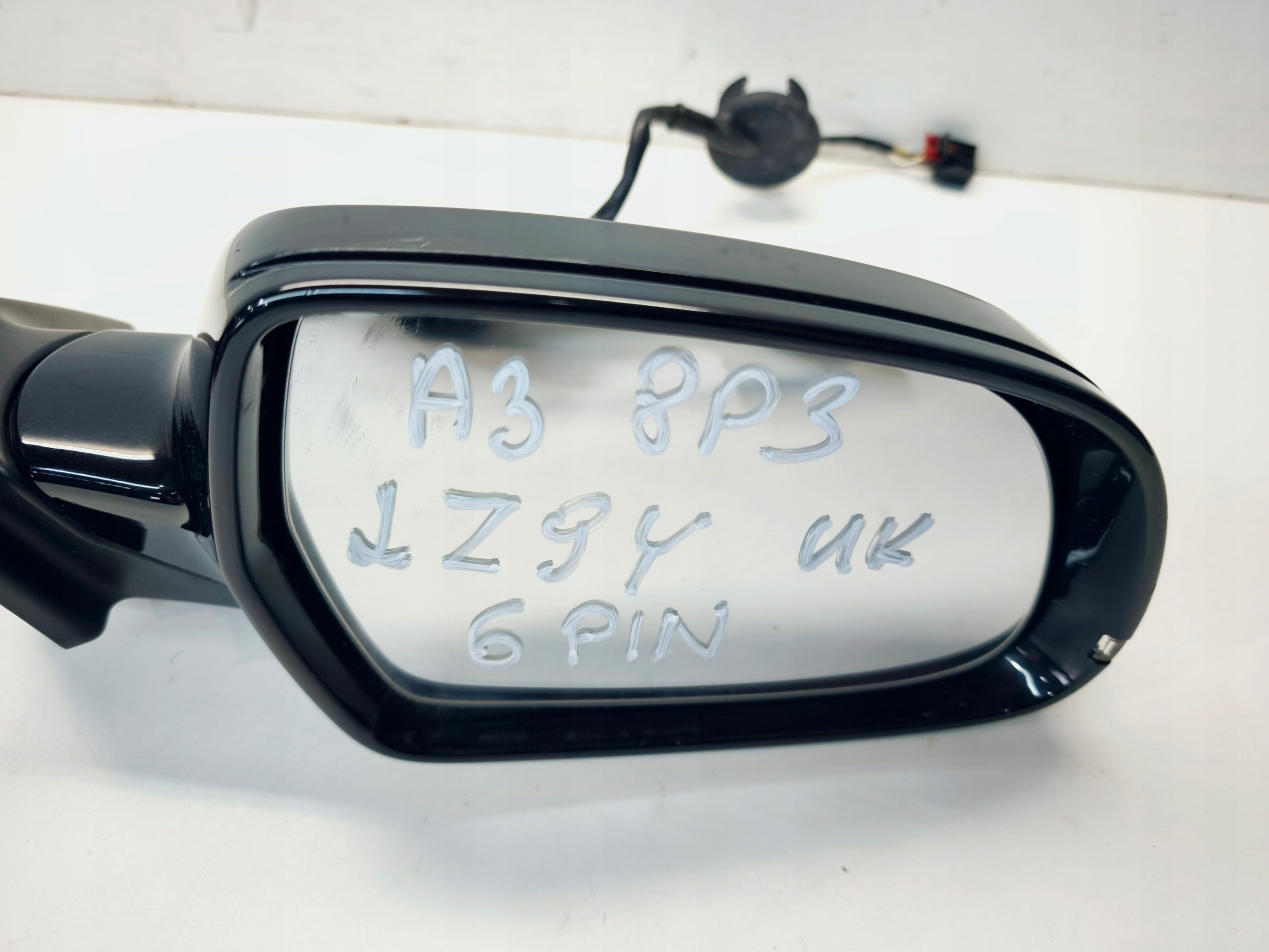 mirror exterior right front AUDI A3 8P LIFT LZ9Y 6PIN 8P3 UK