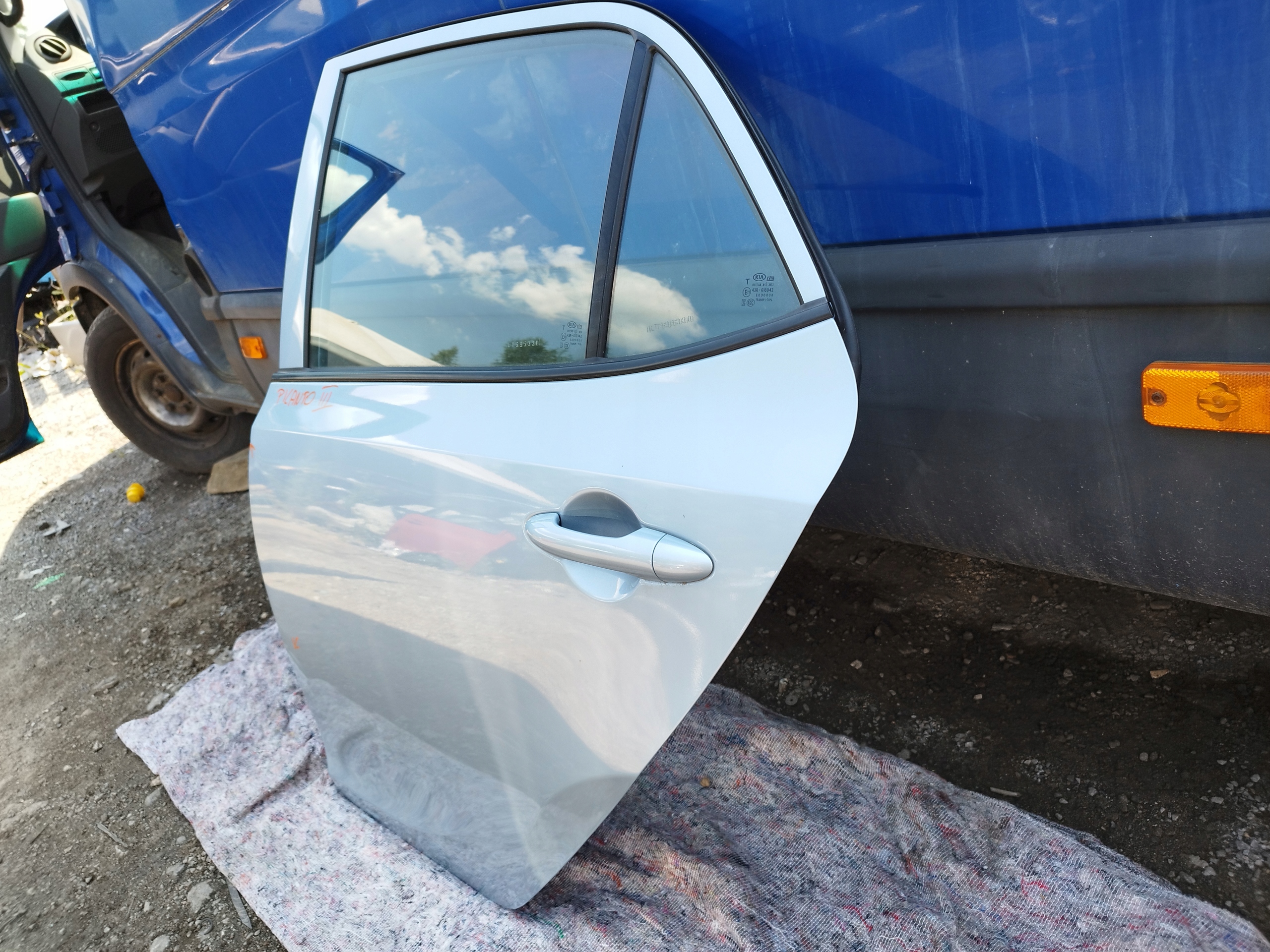 KIA PICANTO III 17R- DRZWI LEWE TYŁ Producent części Kia OE
