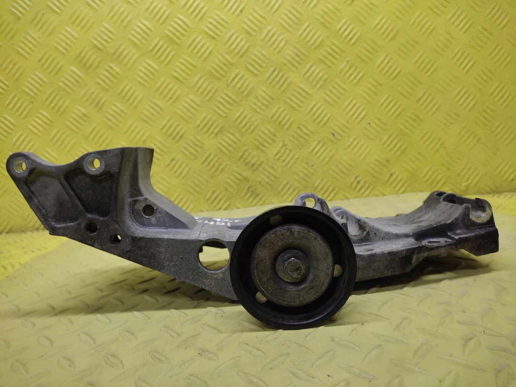 CITROEN C5 III 3.0 HDI engine mount alternator 9665113980