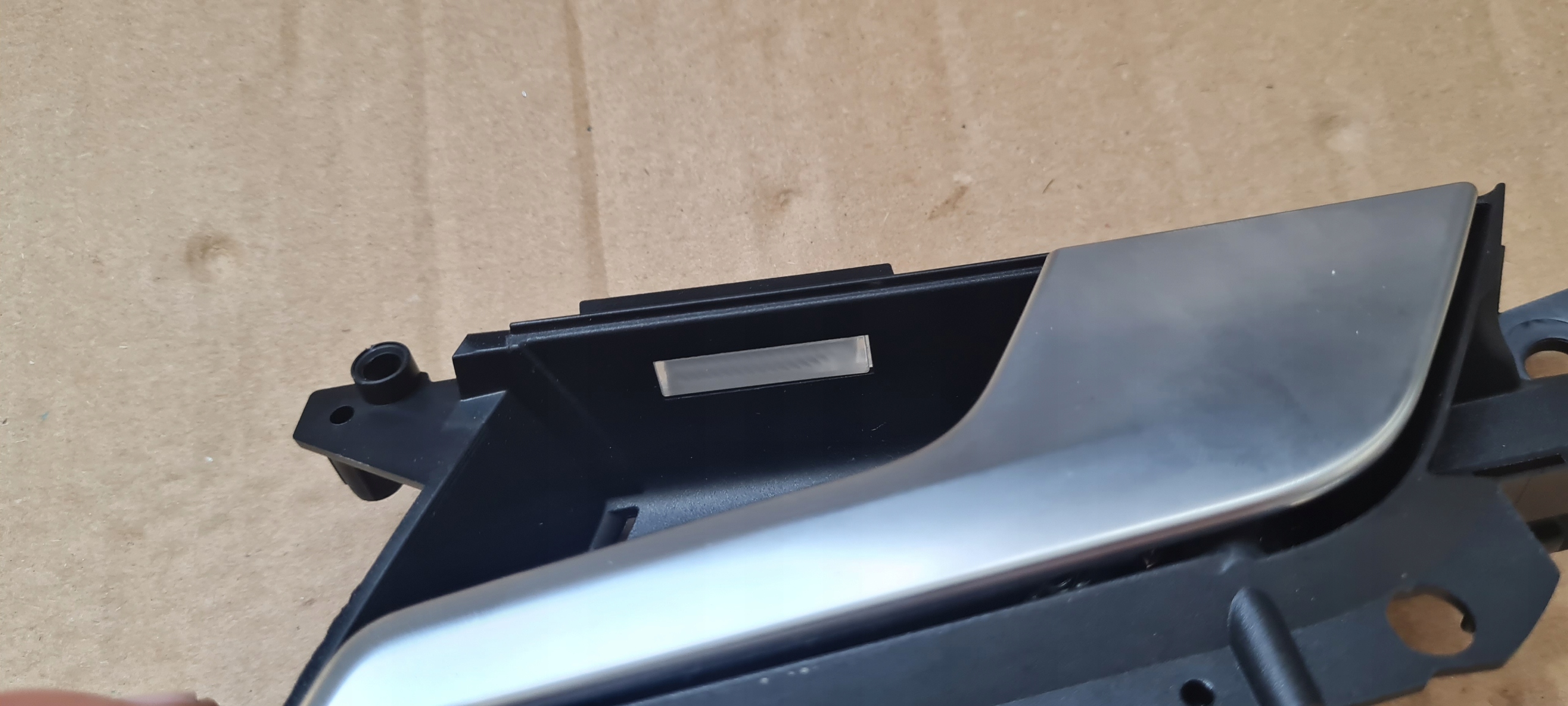A4 S4 B9 handle WEWNETRZA PODSWIETLANA right right front 8W0837020H