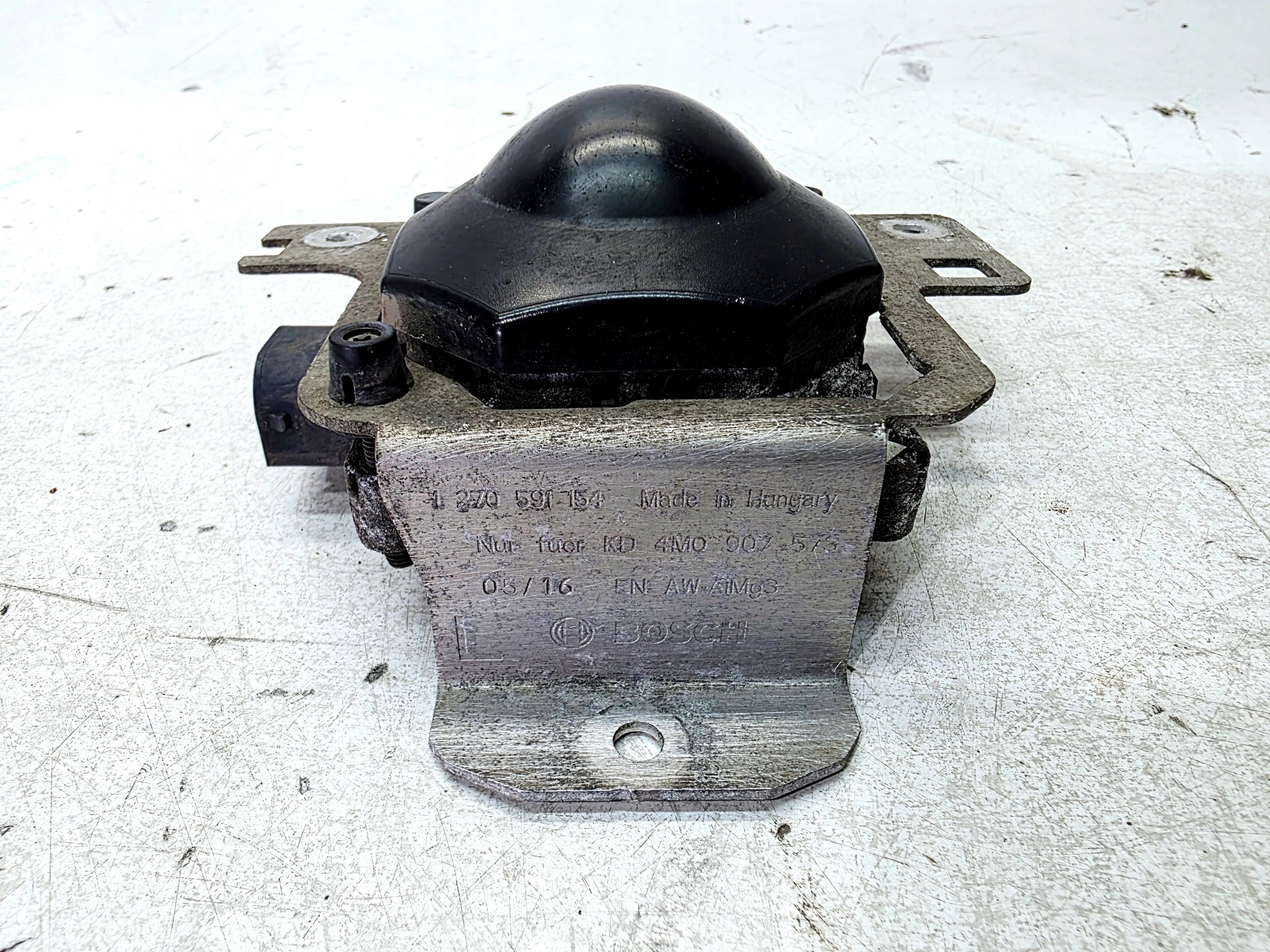 RADAR sensor DISTRONIC SENSOR ACC left AUDI Q7 4M 4M0907541E 4M0907573