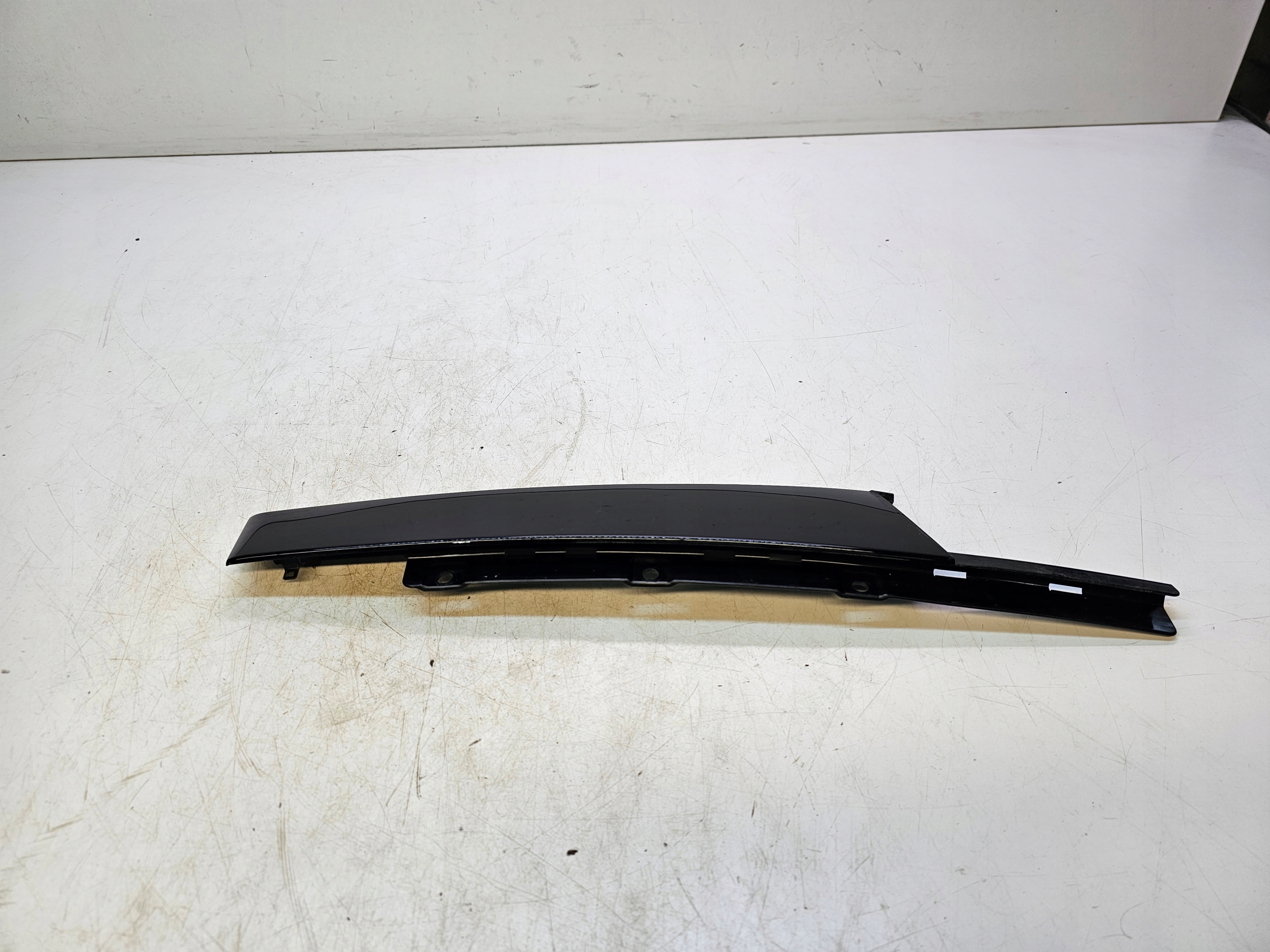 cap cover SLUPKA left front AUDI A3 8V sedan 8V5837901