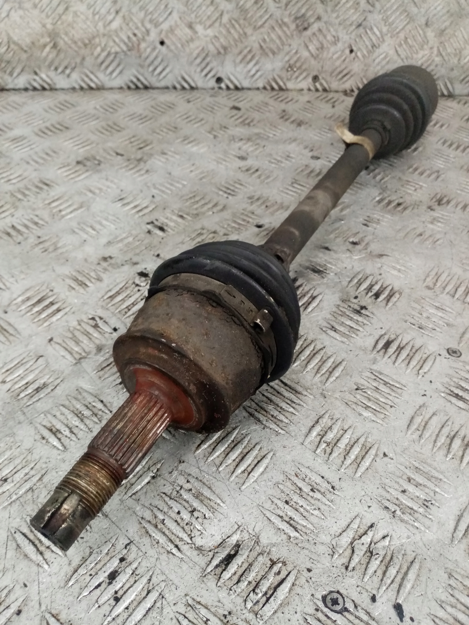 semi-axis semi-axis left front FIAT GRANDE PUNTO 55700562