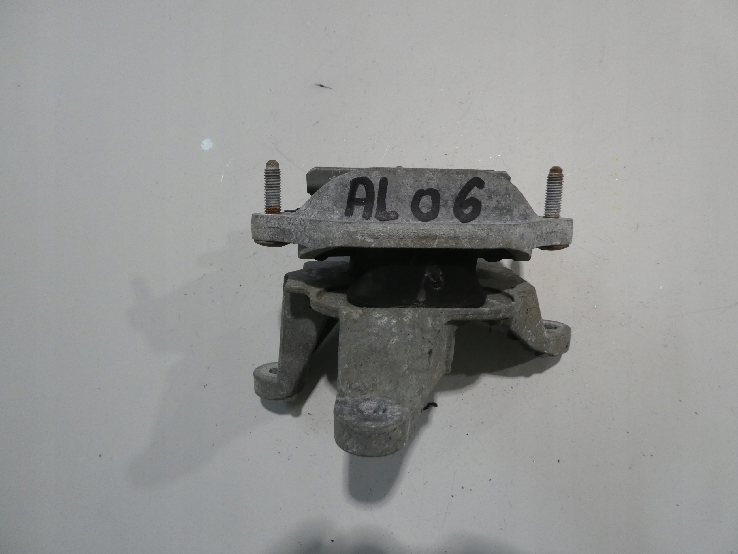 holder gearbox mounting AUDI A4 A5 8K0399115R