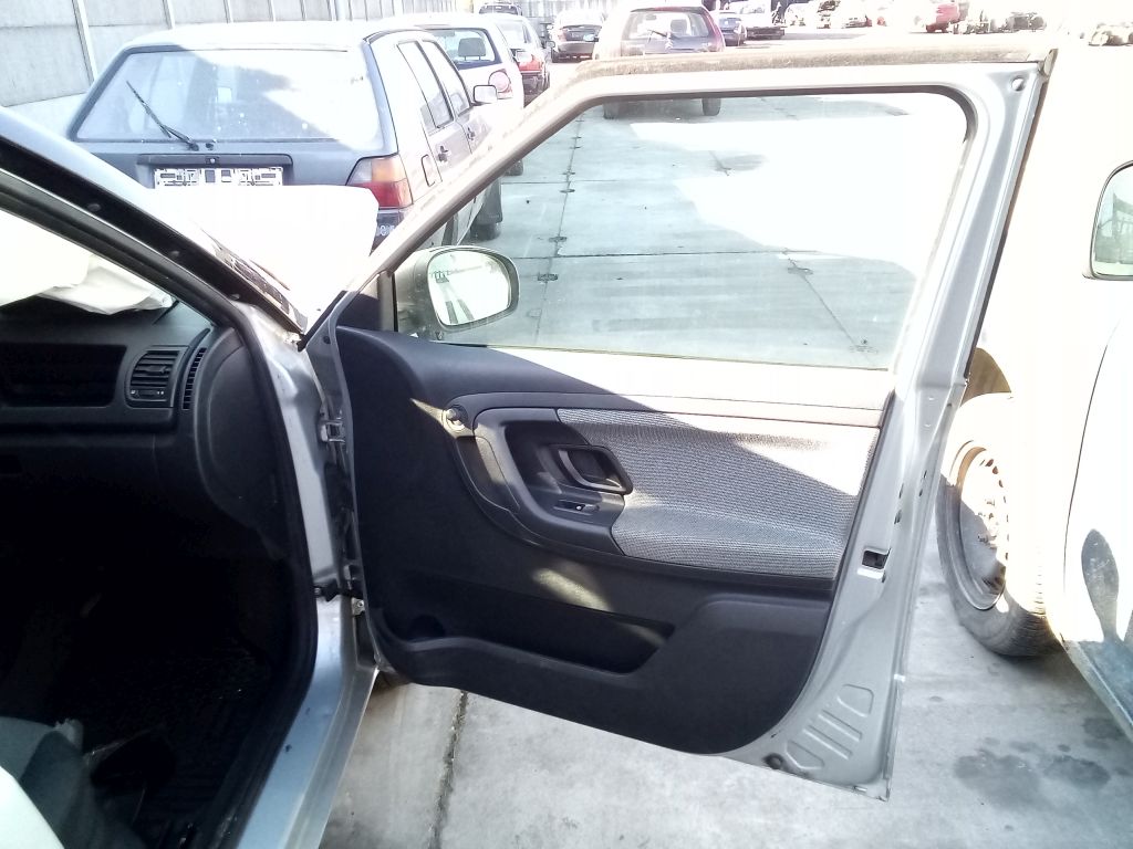 Skoda Fabia II 2 kombi door right front front LA7W