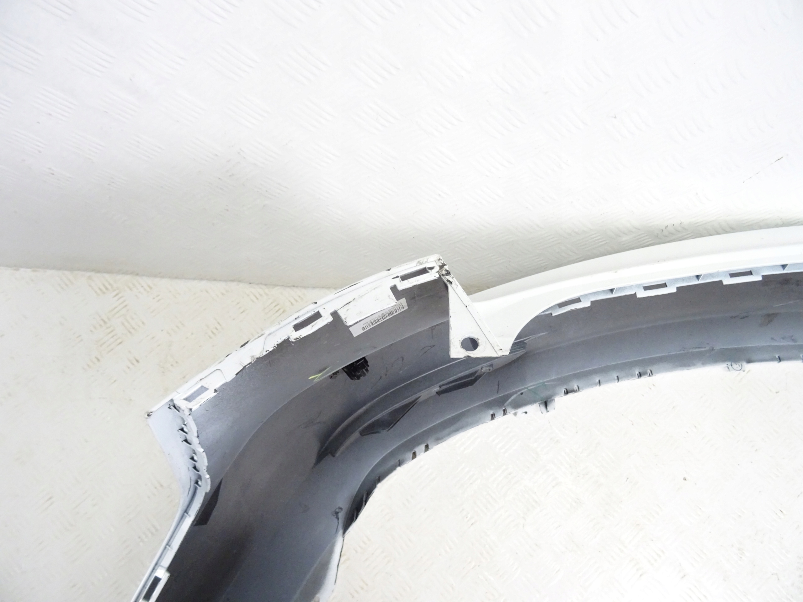 Tesla Model 3 Stoßstange heck hinten