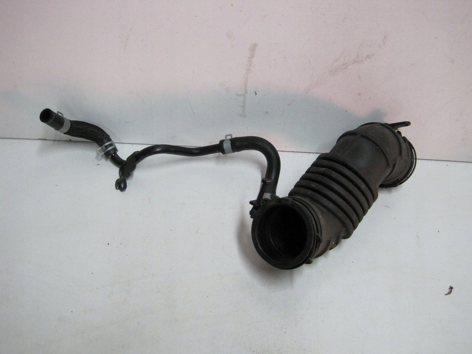 pipe KIA HYUNDAI 28130-Q0050
