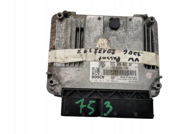VW PASSAT 1.9TDI 0281012742 03G906021DP Computer E