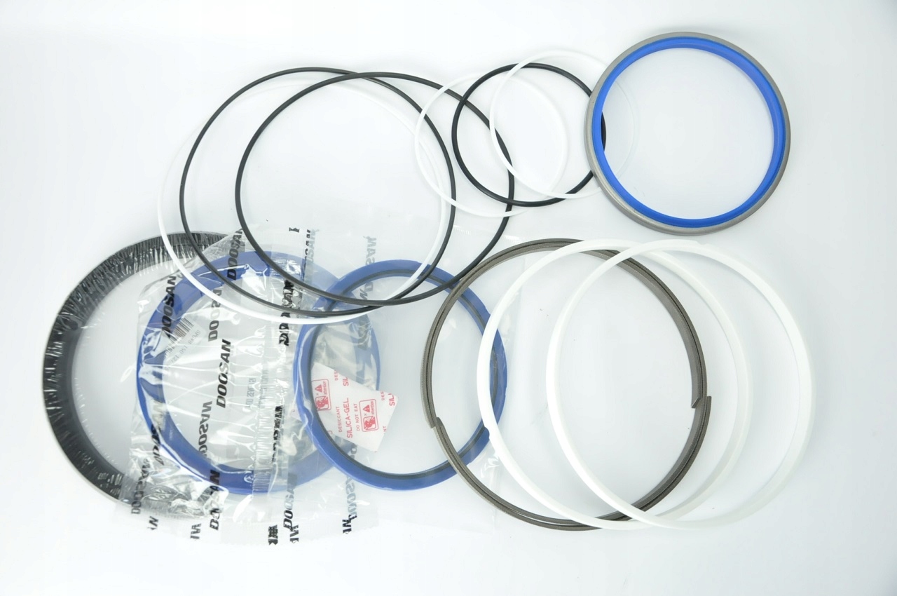 USZCZELNIENIE SIŁOWNIKA RAMIENIA 401107-00242A Typ maszyny Koparka