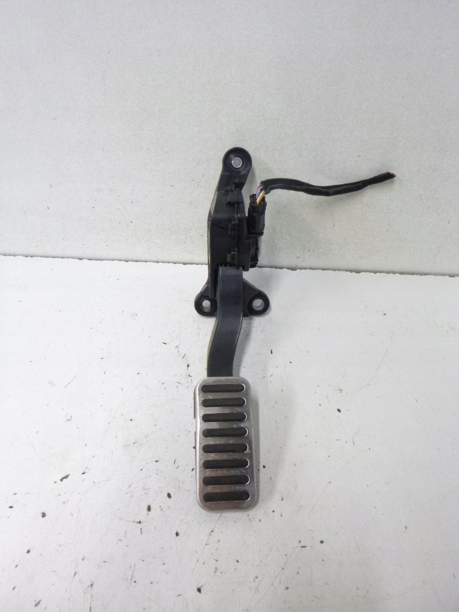 accelerator pedal potentiometer Kia Niro II 1.6 PHEV 22r.