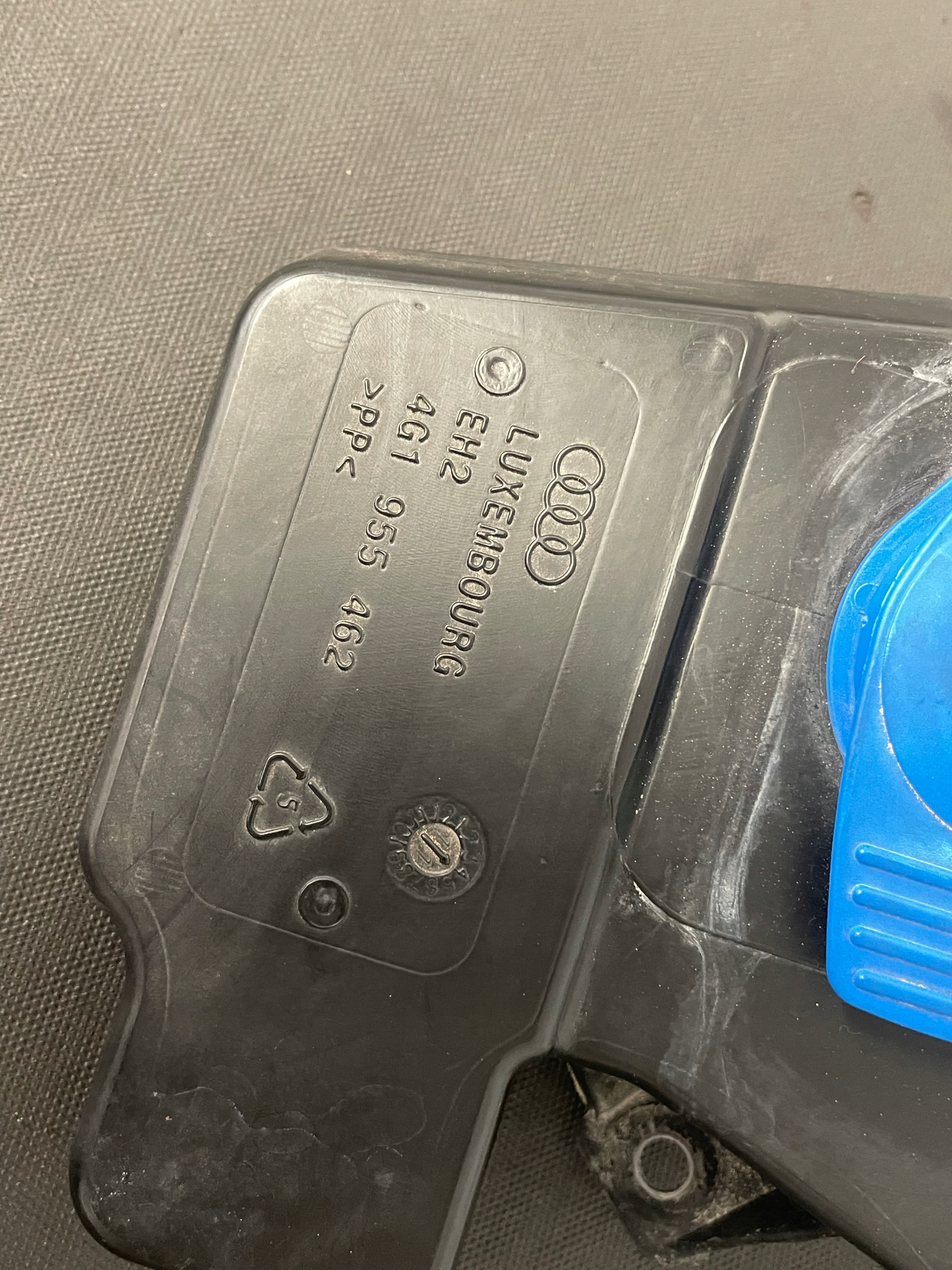 tank washers 4G8955451B, AUDI A6 C7 A7, 2 POMPK