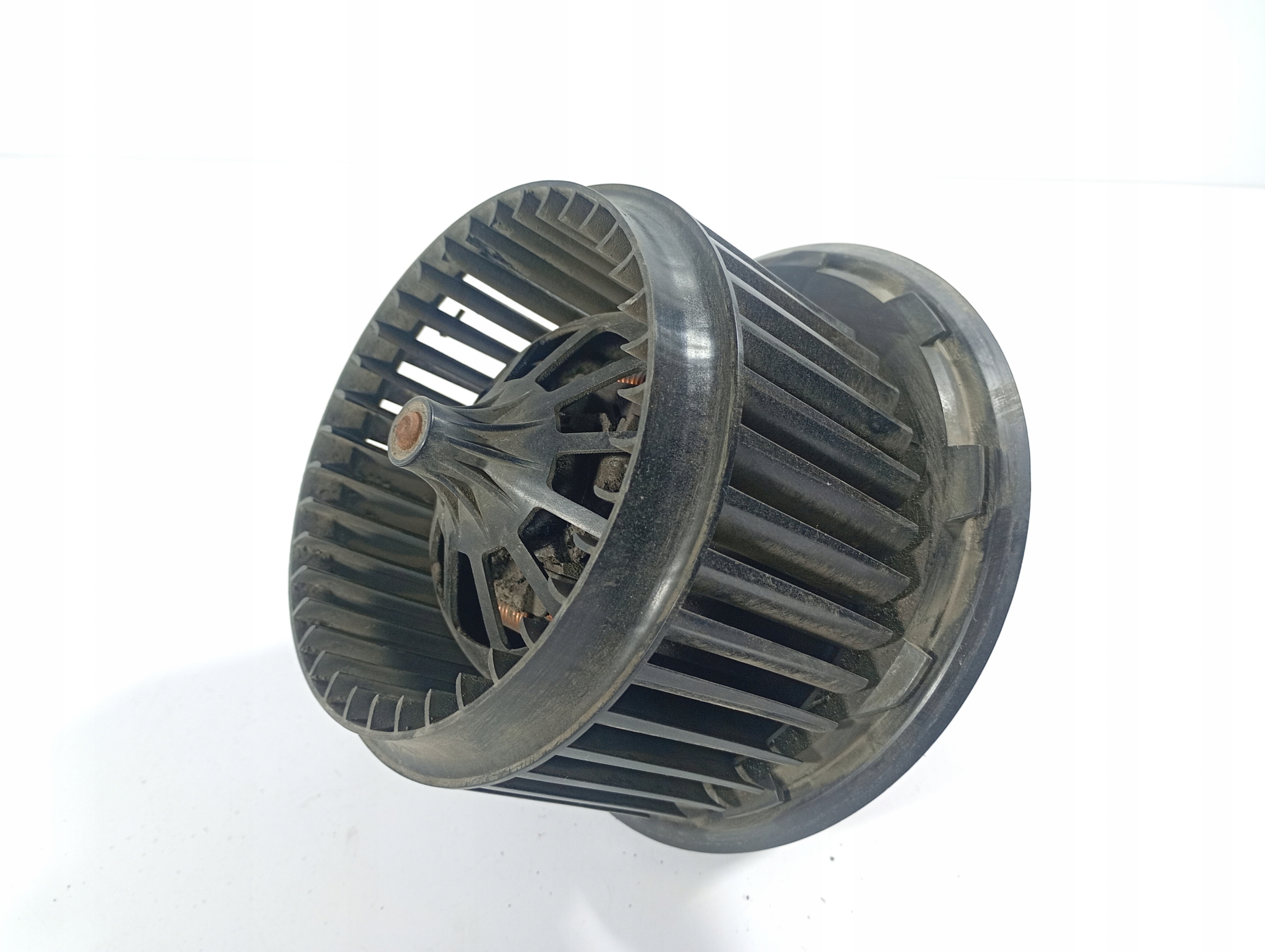 ventilátor DMUCHAWY hátsó OE 7H0819021 VW Transporter T5 03-05