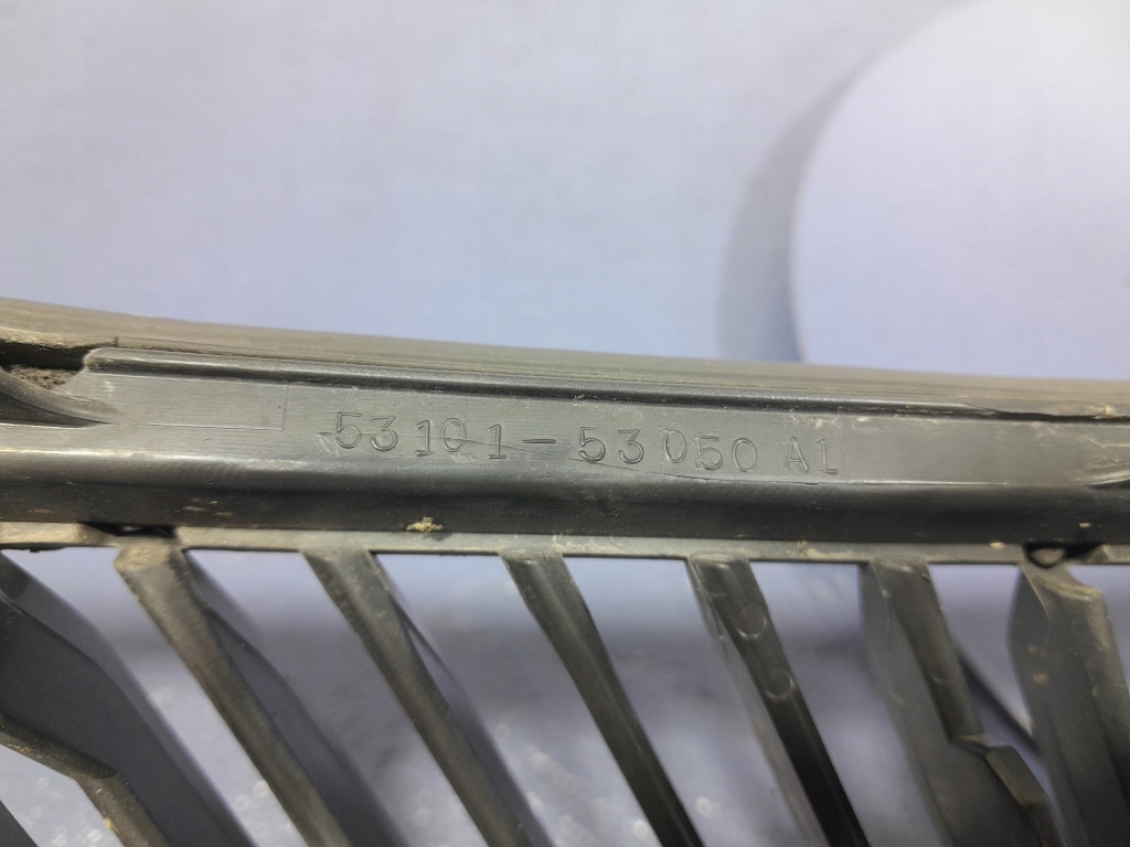 lexus IS II решетка радиатора 53101-53050